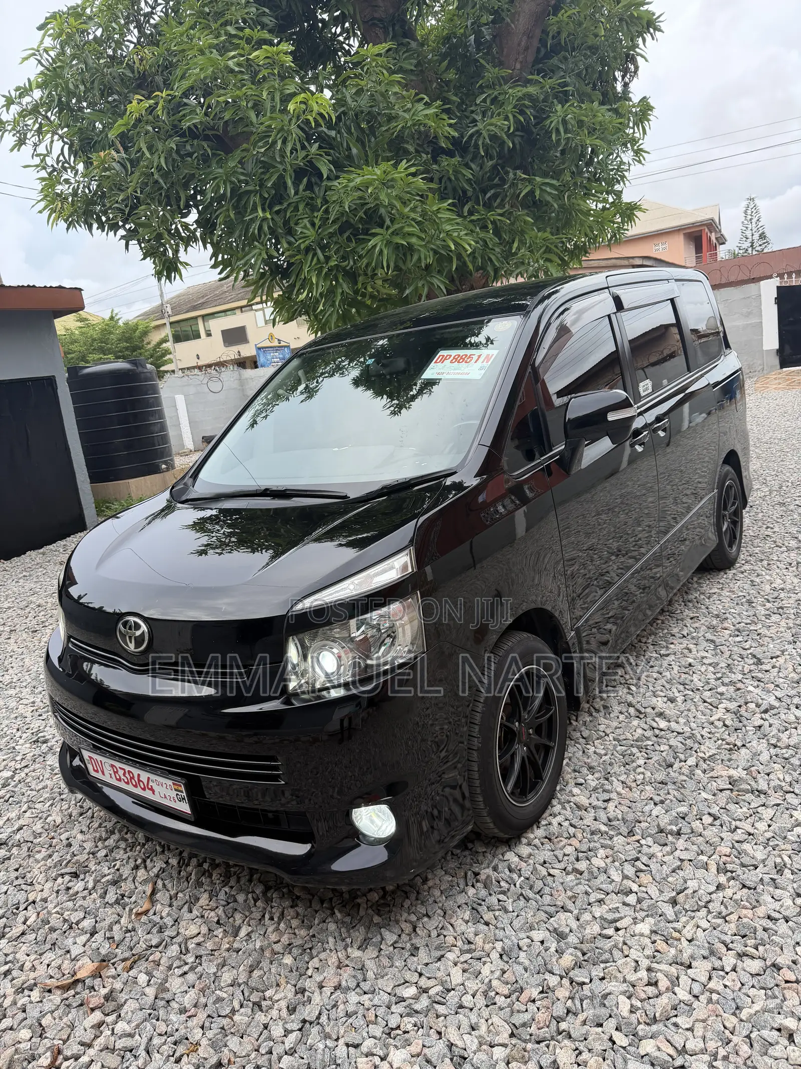 Toyota Voxy 2010 Black