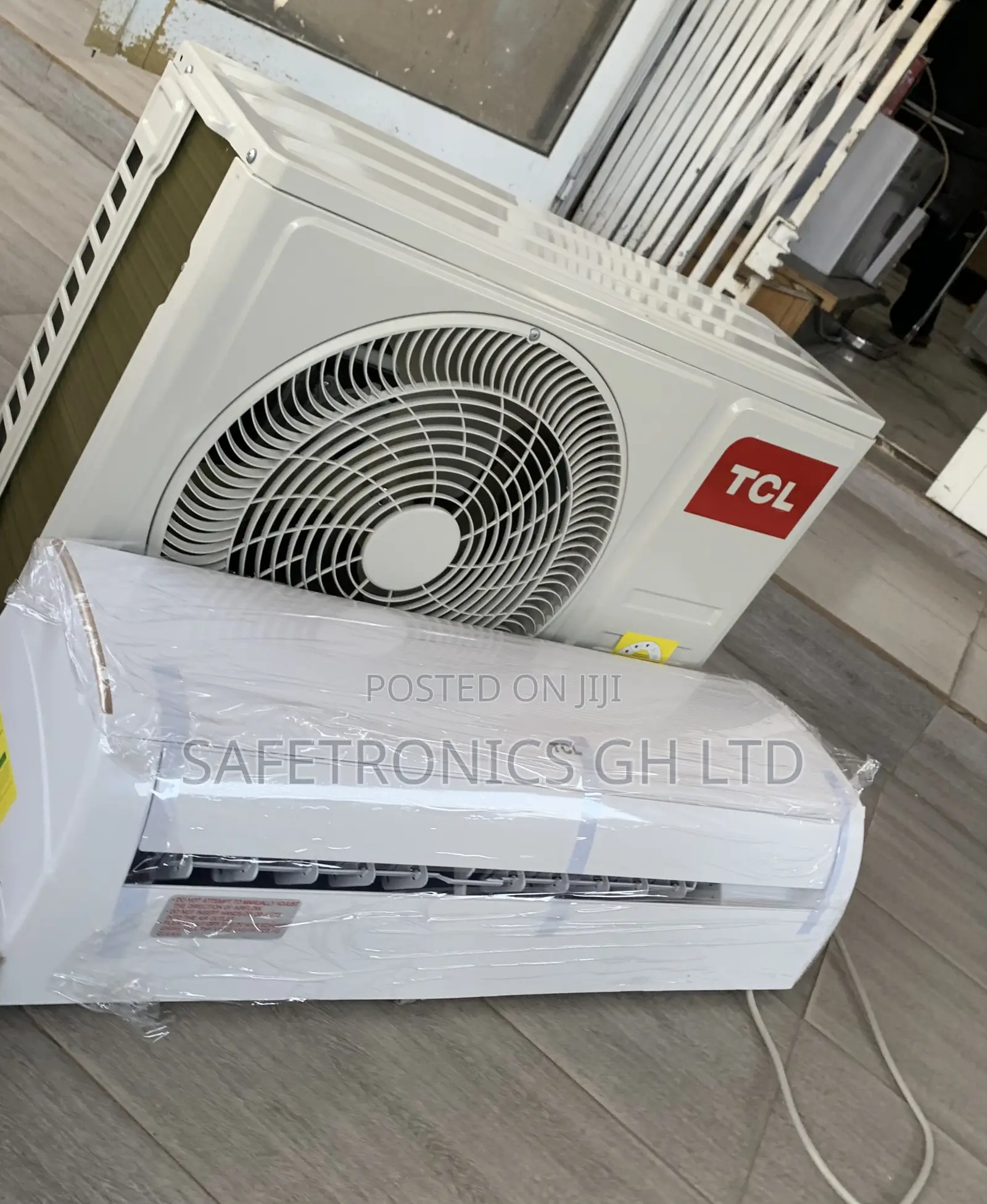 Top Notch White TCL 1.5 Hp Split Inverter Air Conditioner