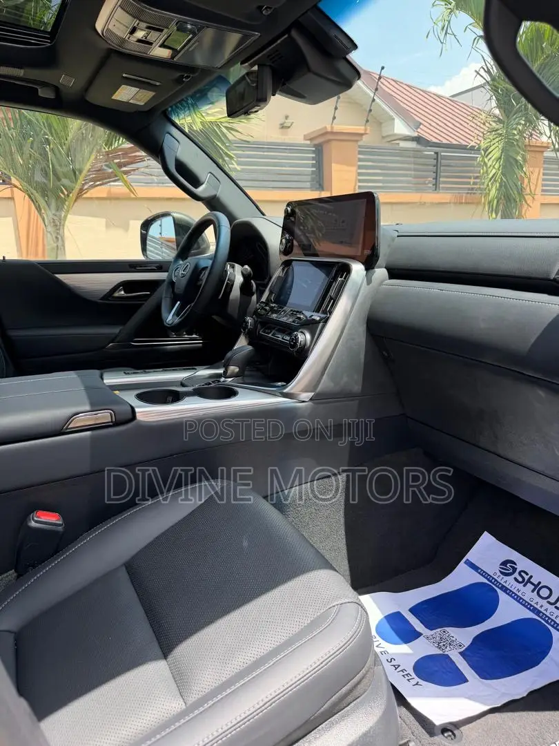 Lexus LX 700h 2025 Green