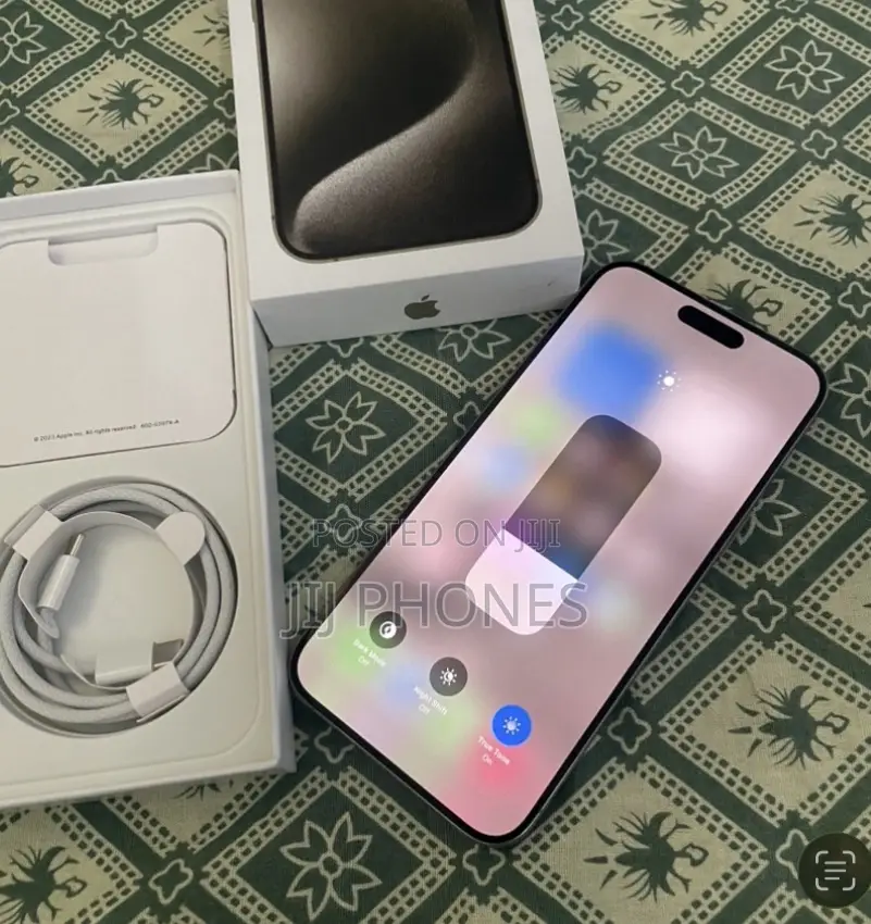 Apple iPhone 15 Pro Max 256 GB Silver
