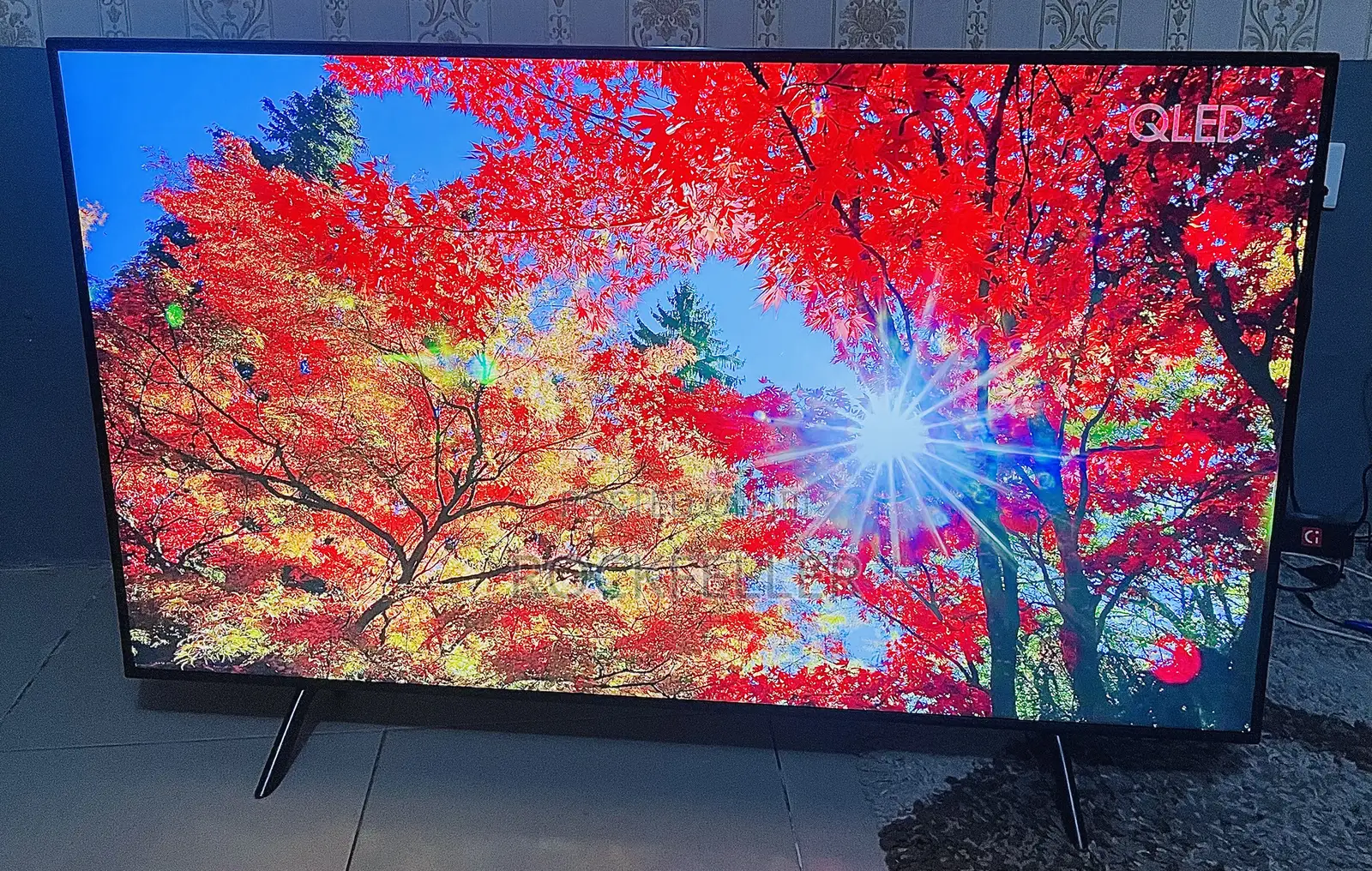 Uk Used Samsung Qled Uhd HDR Smart Digital Satellite Airslim 50 Inches