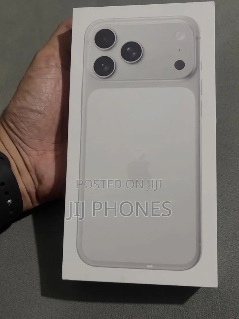 New Apple iPhone 17 Pro Max 256 GB Silver