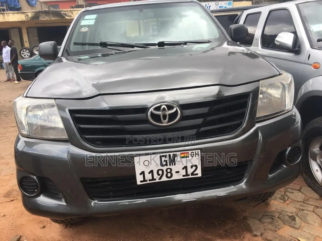 Toyota Hilux 2012 Black
