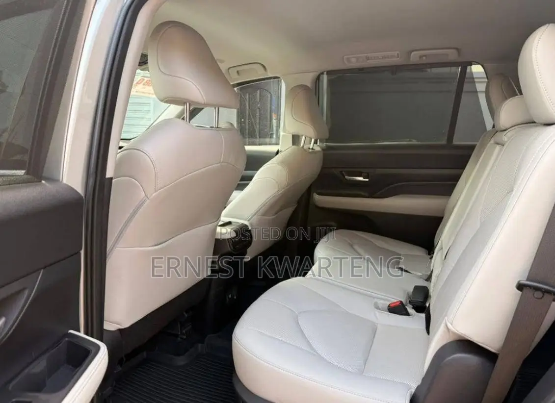 Toyota Grand Highlander 2025 Gray