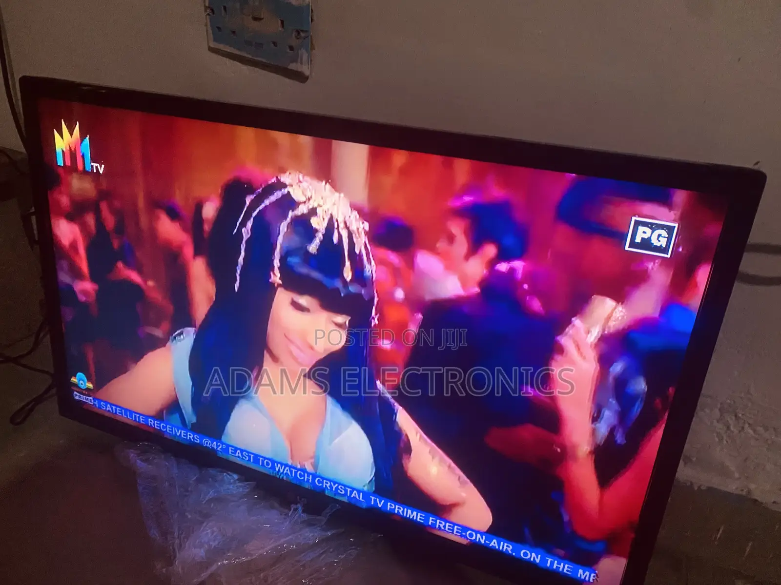 A Very Nice Home Used 32 Inche Digital Satellite and T2 LG TV for Sale