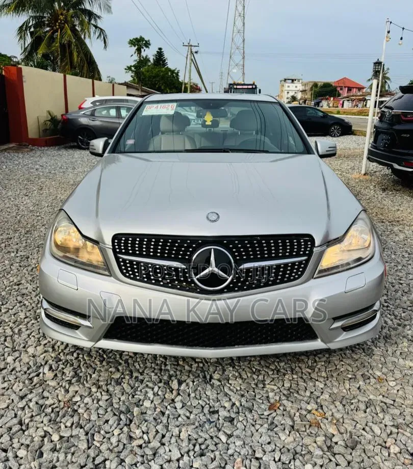Mercedes-Benz C250 2014 Silver