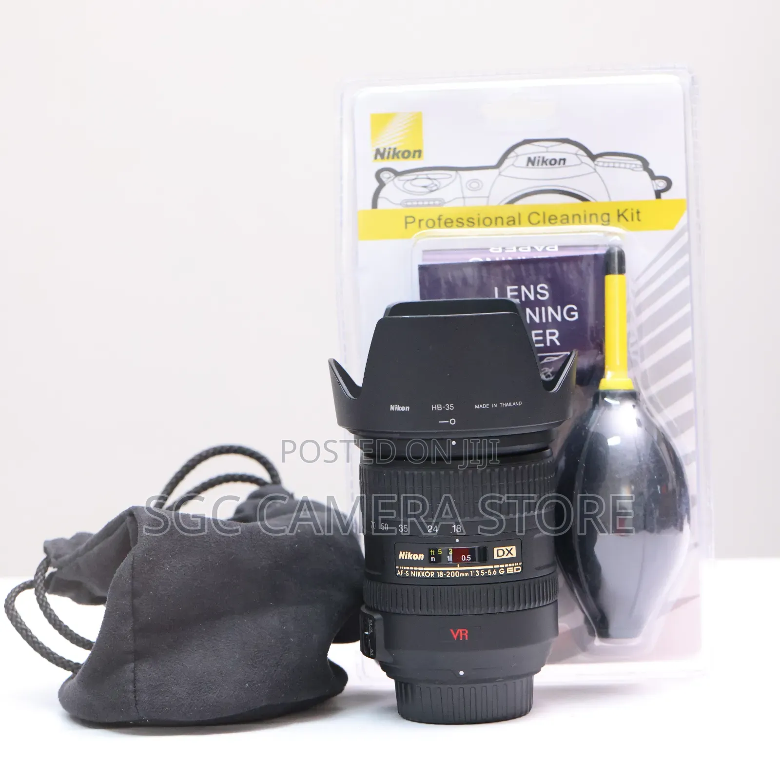 Nikon Af-S 18-200 F3.5-5.6 Vr Dx Lens // Like New // 8-Months Waranty