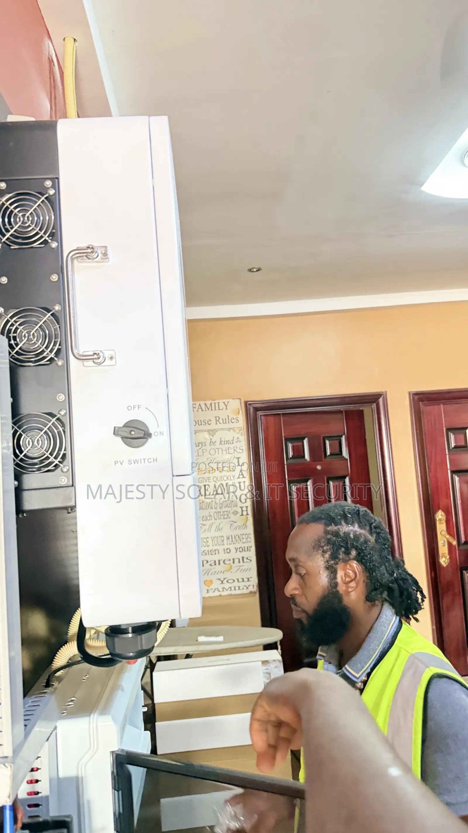 It Technicians and Solar Technicians Are Needed