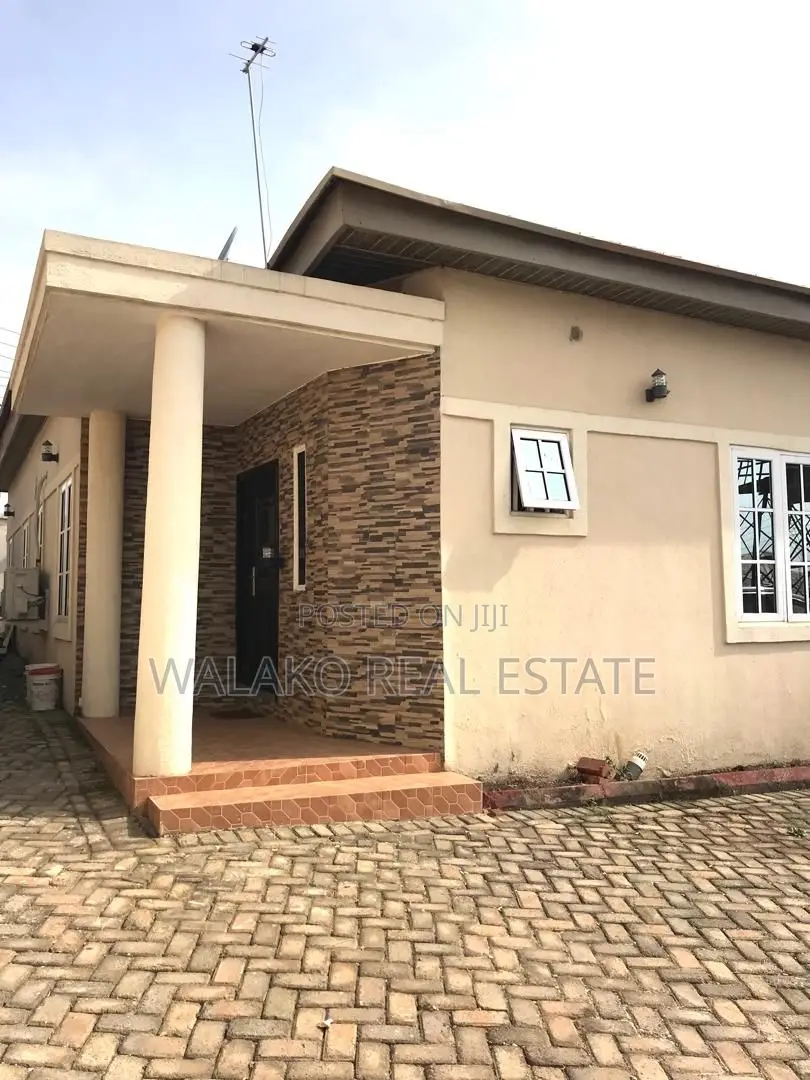 Furnished 3bdrm House in Pillar 2 for sale