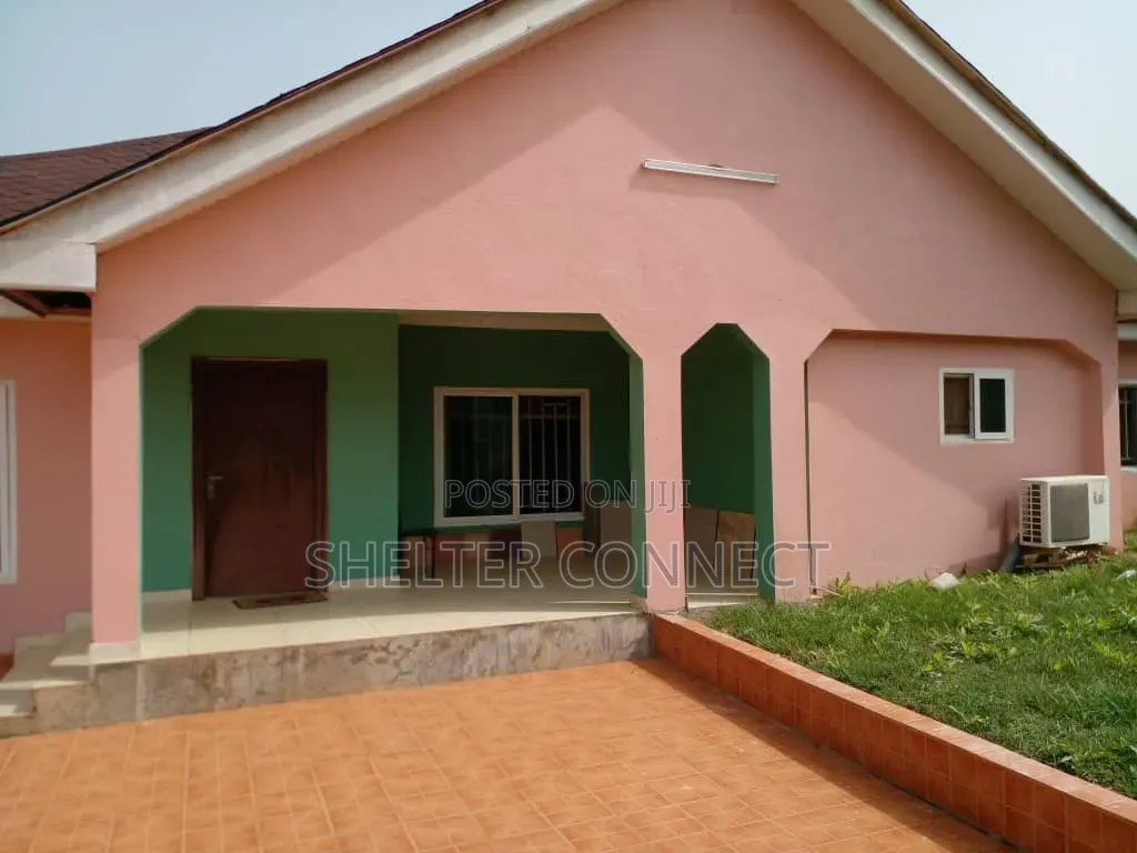 2bdrm House in Amrahia for rent