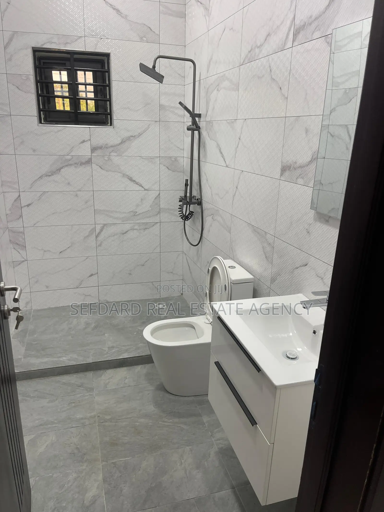 3bdrm Duplex in Sefdard Properties, Dome for rent