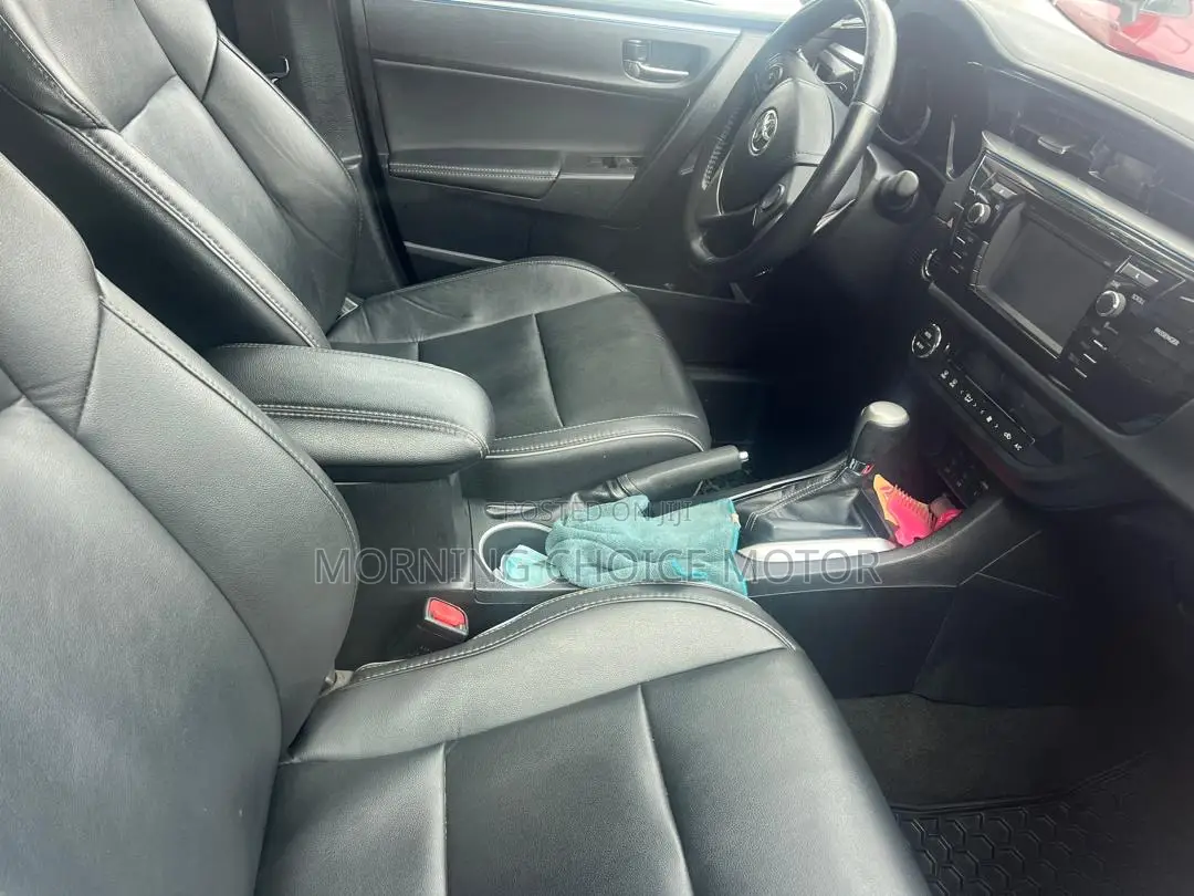 Toyota Corolla 2015 Gray