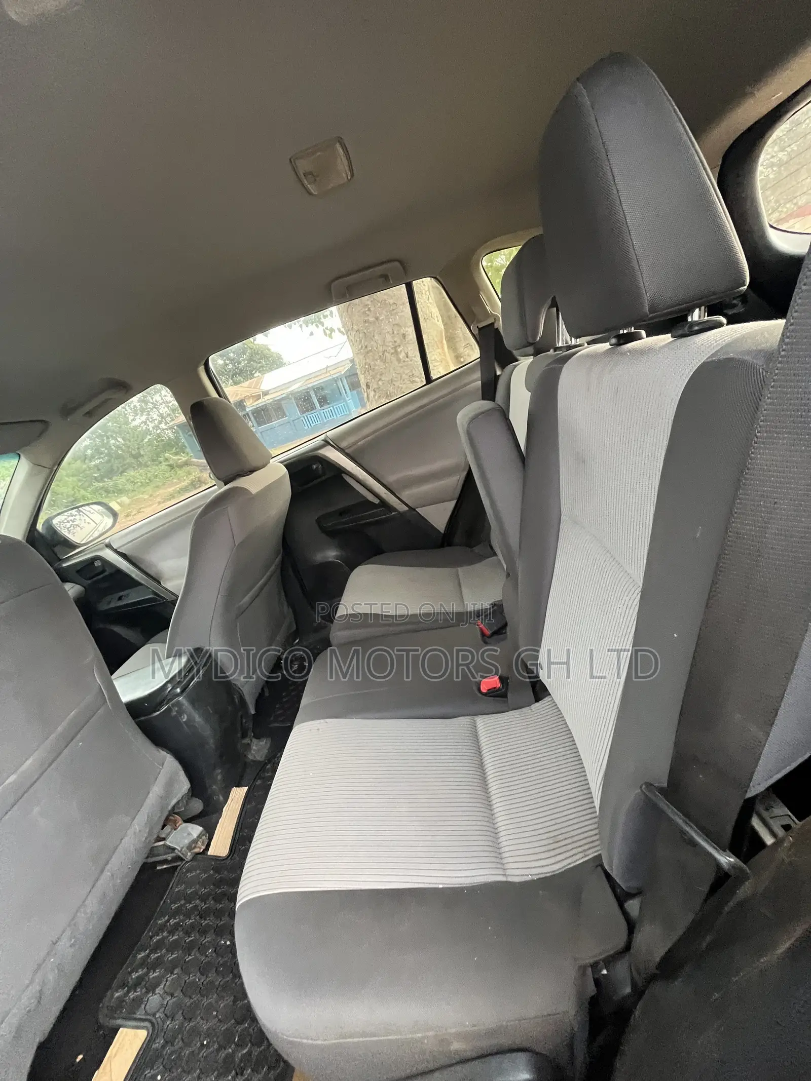 Toyota RAV4 LE FWD (2.5L 4cyl 6A) 2013 Gray