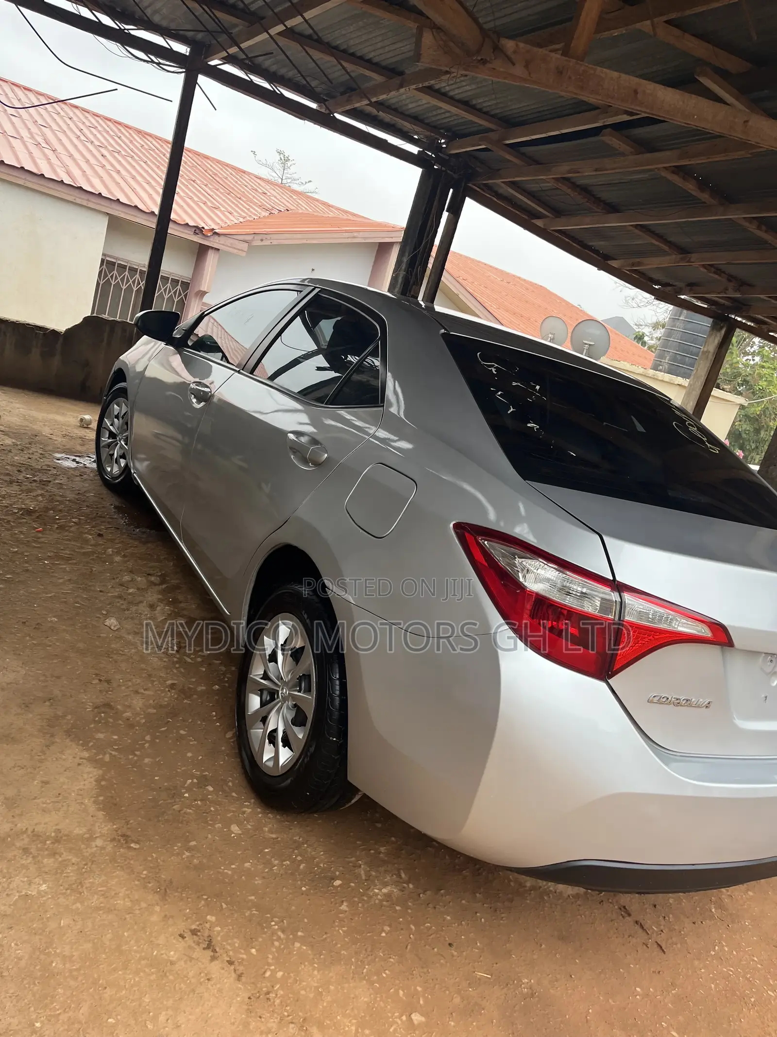 Toyota Corolla LE 4dr Sedan (1.8L 4cyl CVT) 2016 Silver