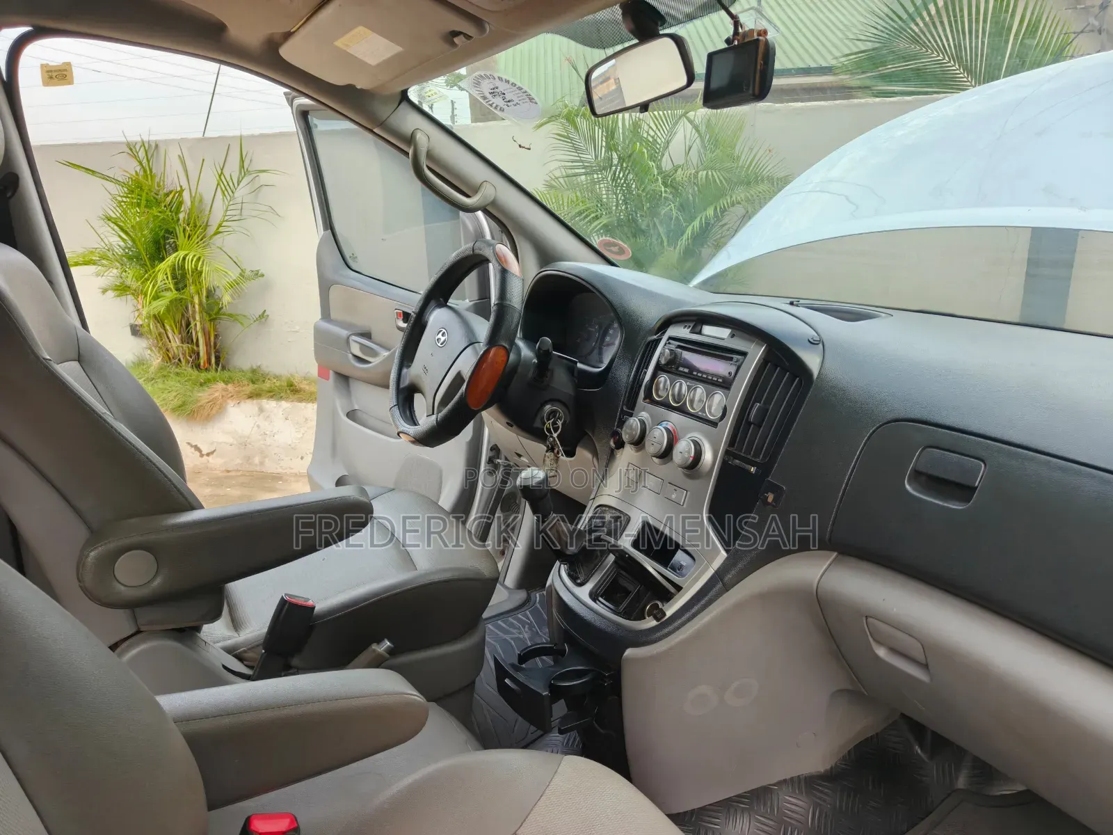 Hyundai Starex 2010 Silver