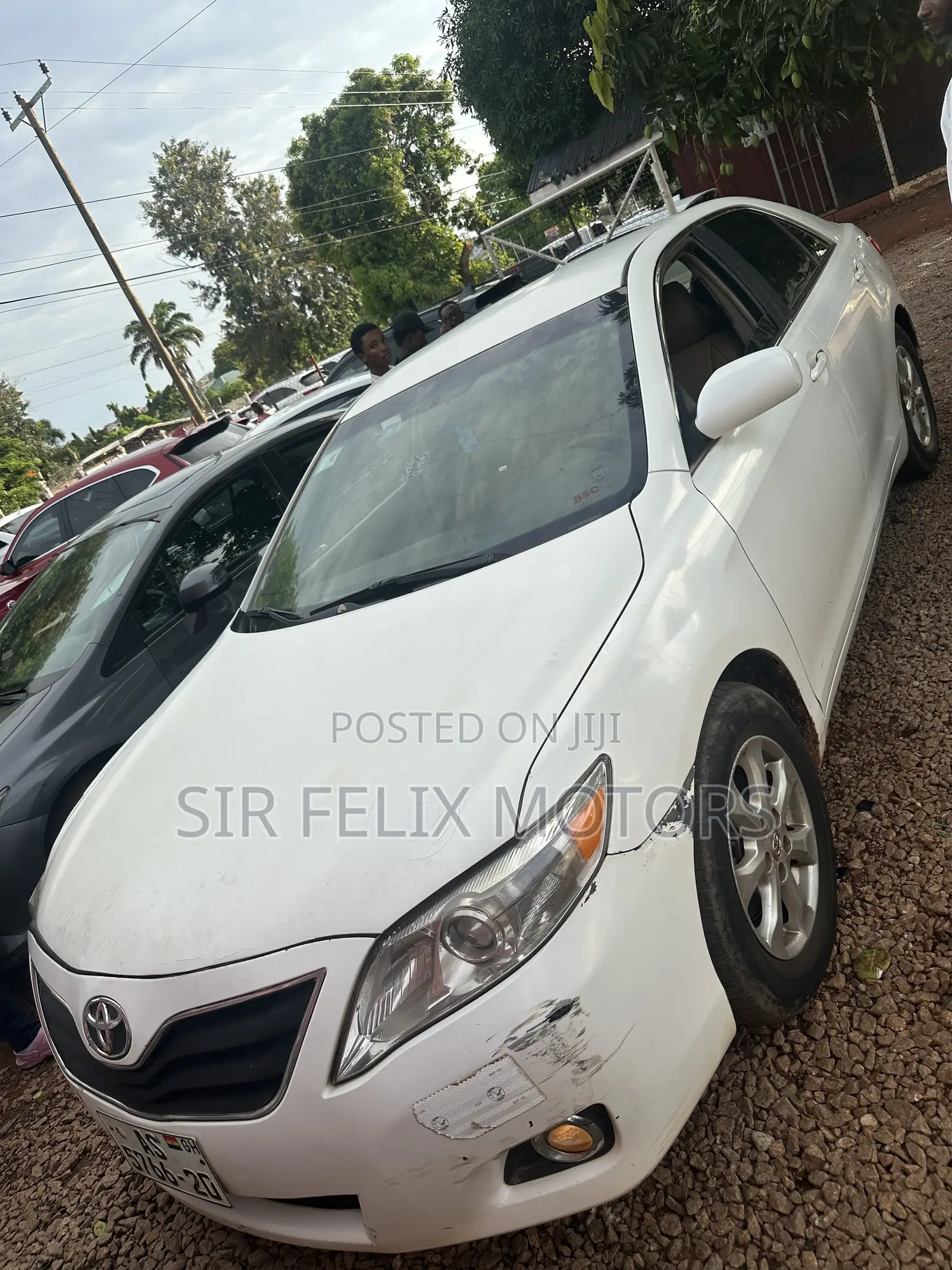 Toyota Camry LE 4dr Sedan (2.5L 4cyl 6A) 2011 White