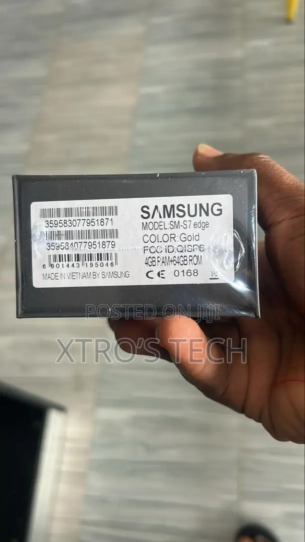 New Samsung Galaxy S7 edge 64 GB Gold