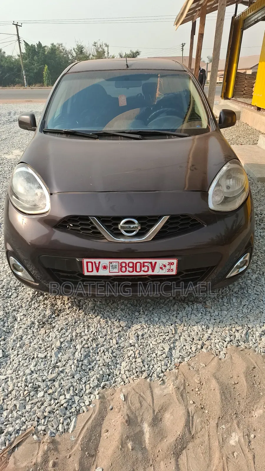 Nissan March 1.2 AWD 2015 Brown
