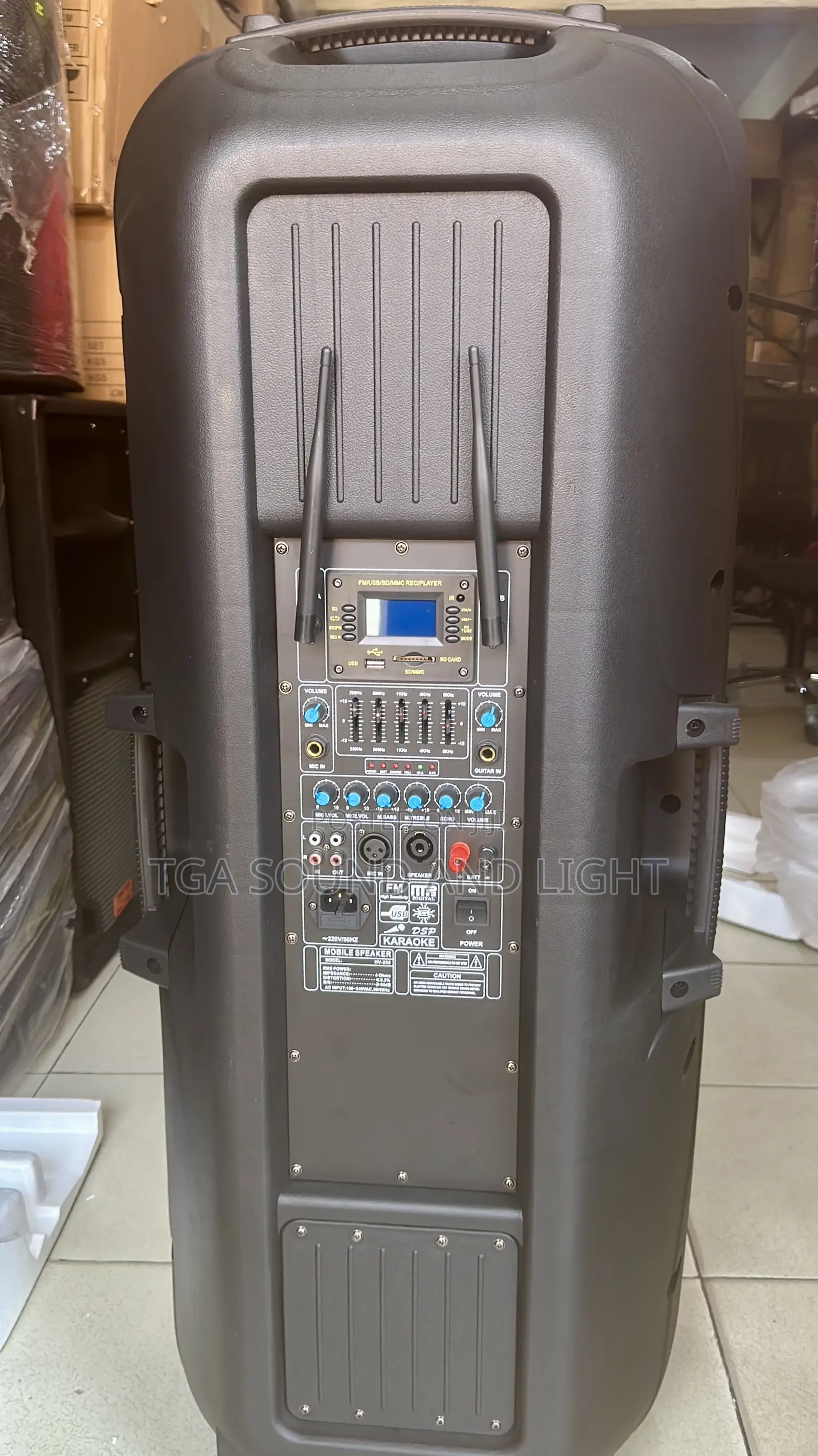 Electro-Voice 2x15 Inches Active Rechargeable Loudspeaker