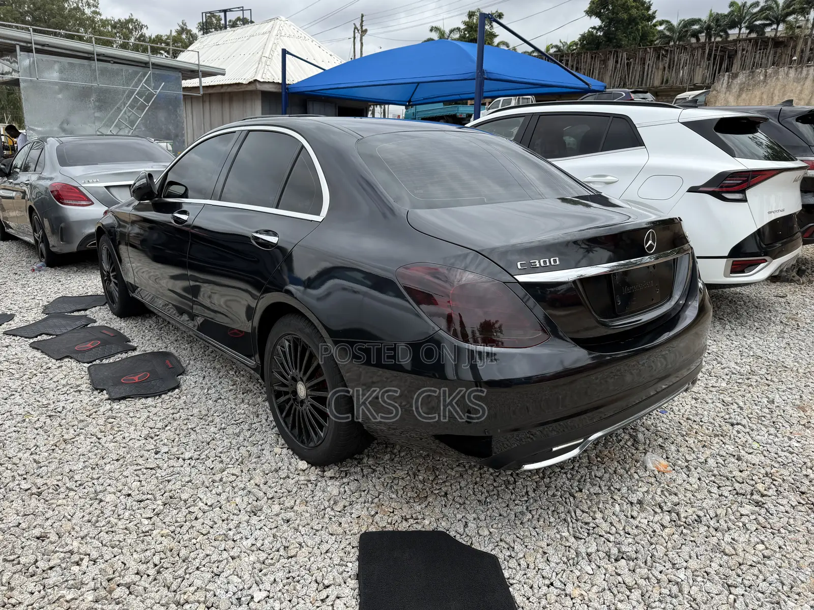 Mercedes-Benz C300 2016 Black