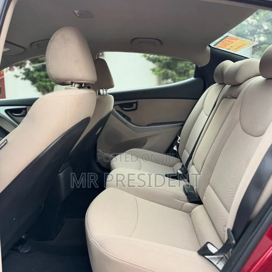 Hyundai Elantra SE 4dr Sedan (1.8L 4cyl 6A) 2014 Burgundy