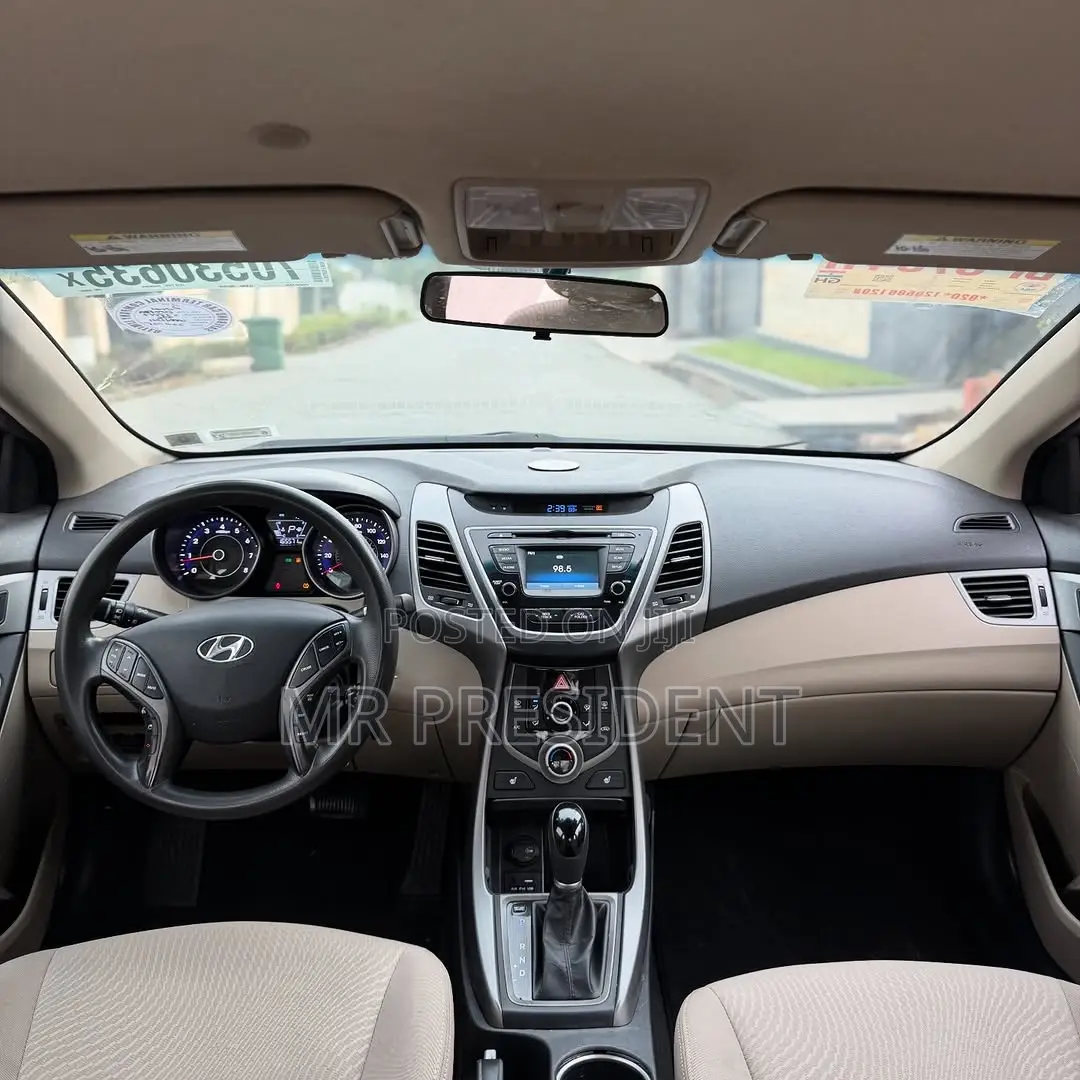 Hyundai Elantra SE 4dr Sedan (1.8L 4cyl 6A) 2014 Burgundy