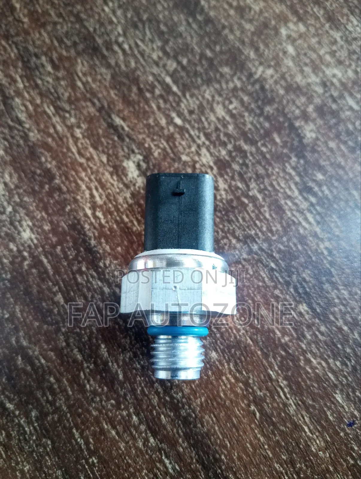 10688. Original Ford F150 Oil Pressure Sensor Imported From Usa