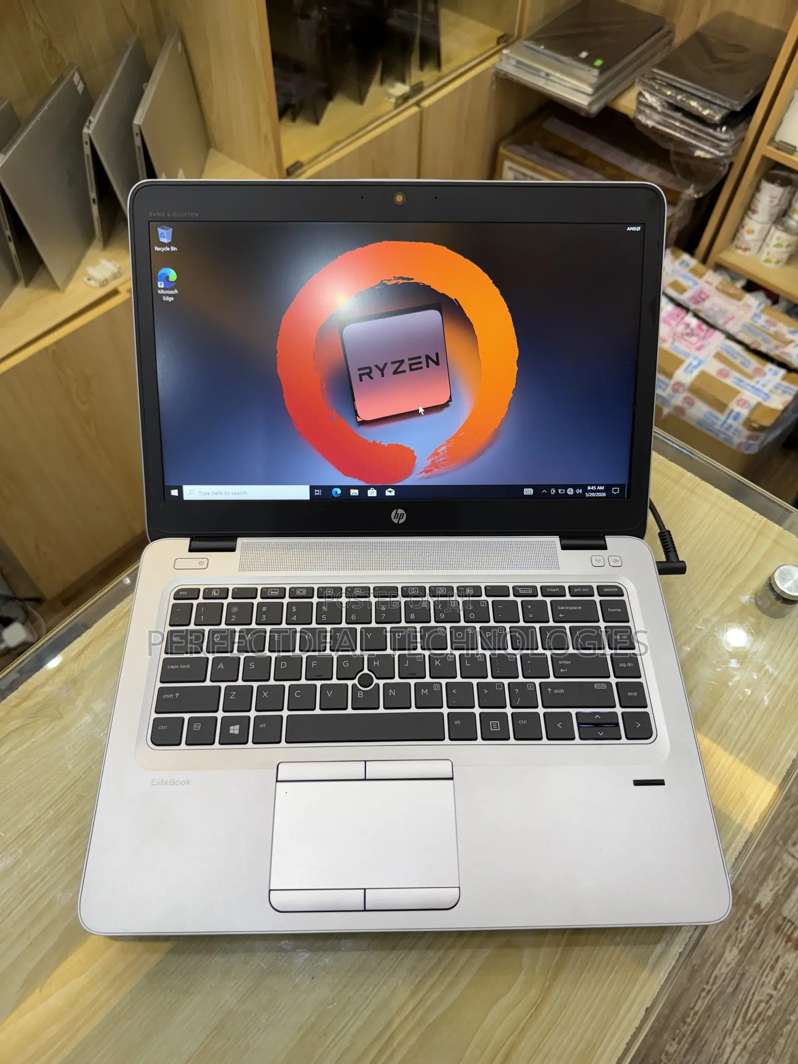 New Laptop HP EliteBook 745 G4 8GB AMD A10 SSD 256GB