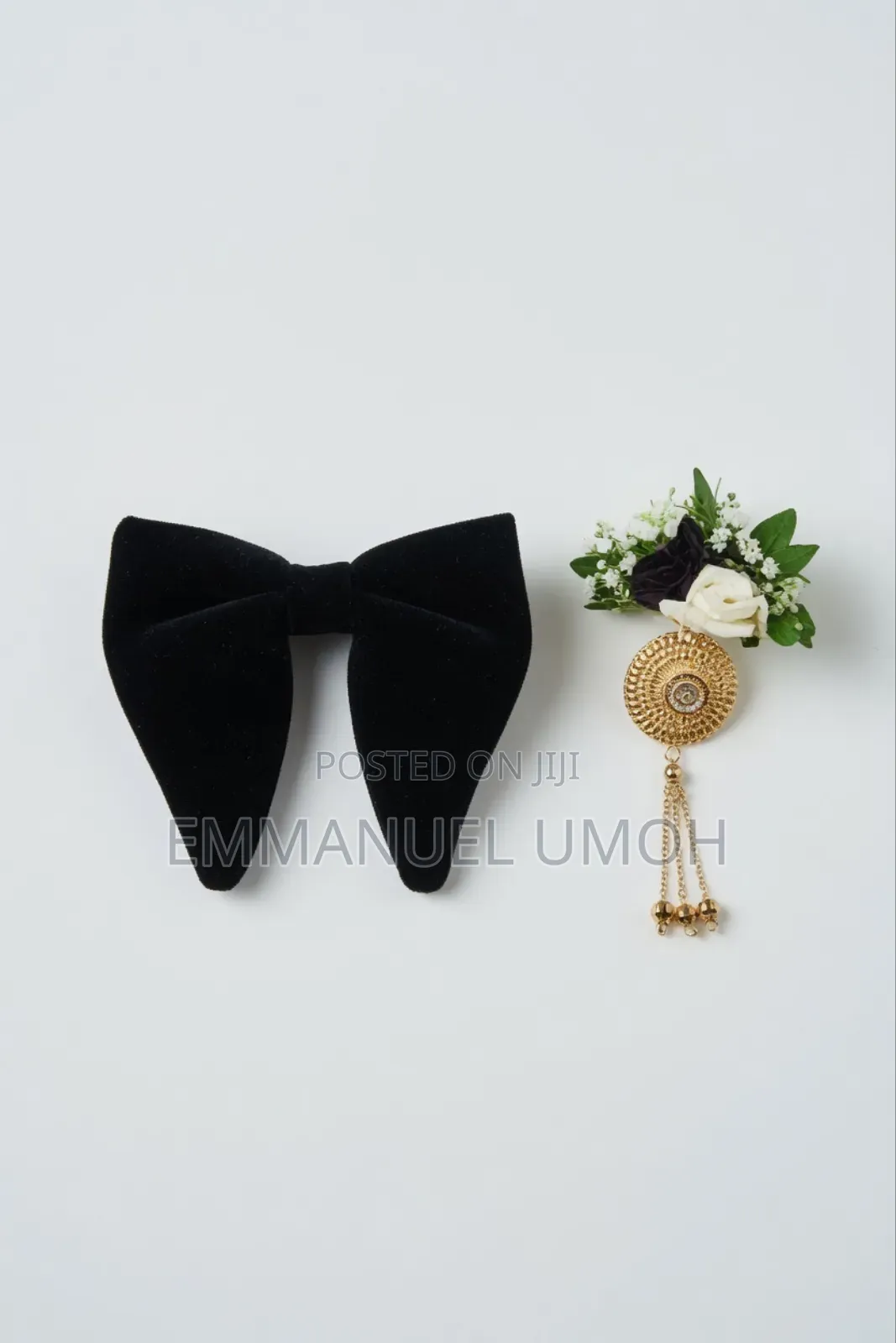 Classic Velvet Butterfly Bow Tie and Beautiful Groom's Boutonniere