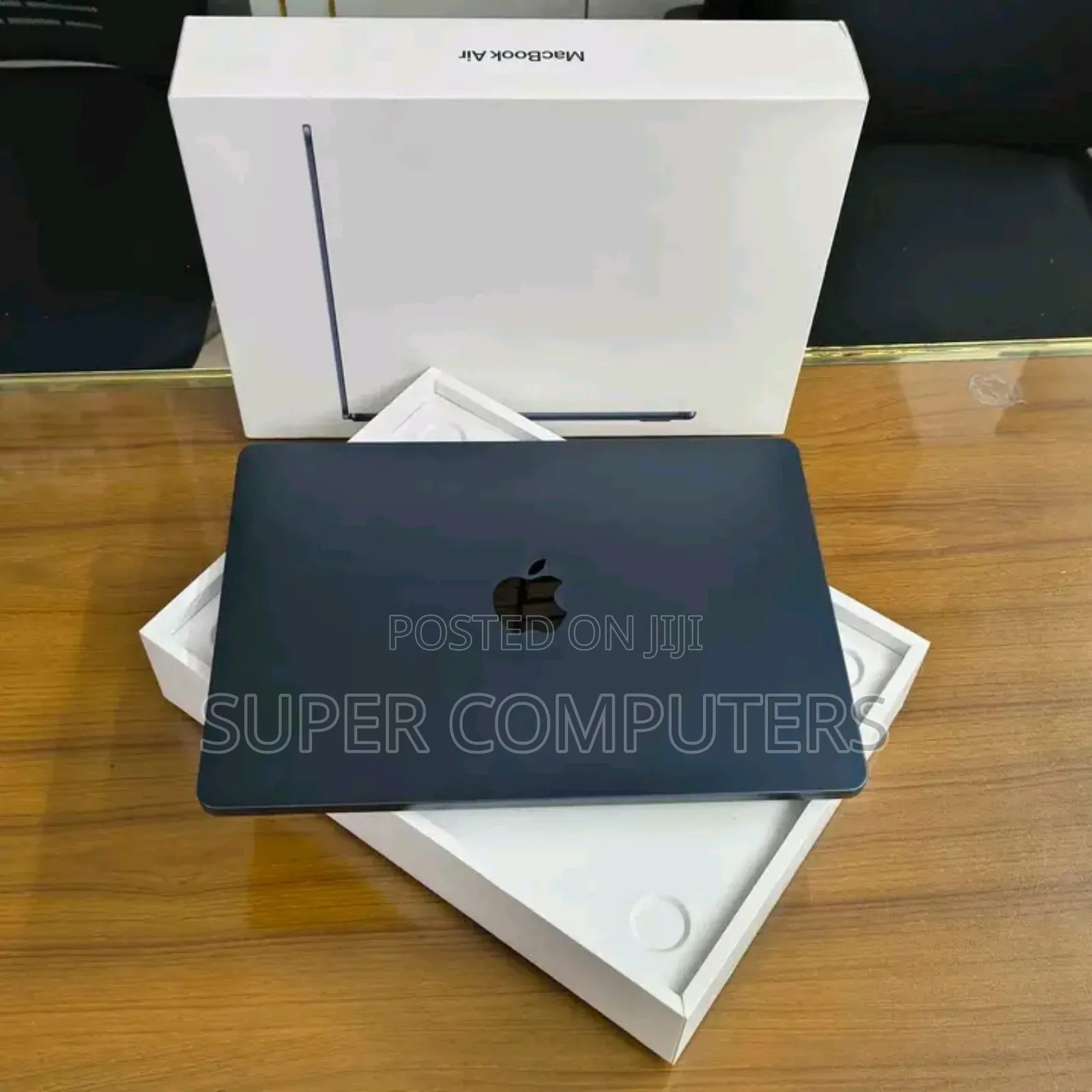 New Laptop Apple MacBook Pro 2024 M4 14-inch 16GB Apple M4 SSD 512GB