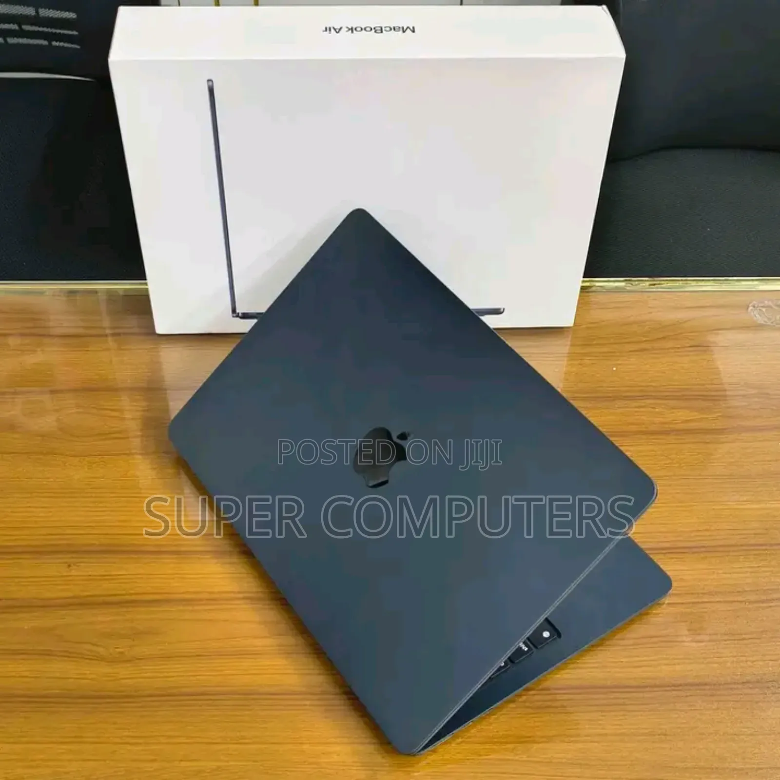 New Laptop Apple MacBook Pro 2024 M4 14-inch 16GB Apple M4 SSD 512GB