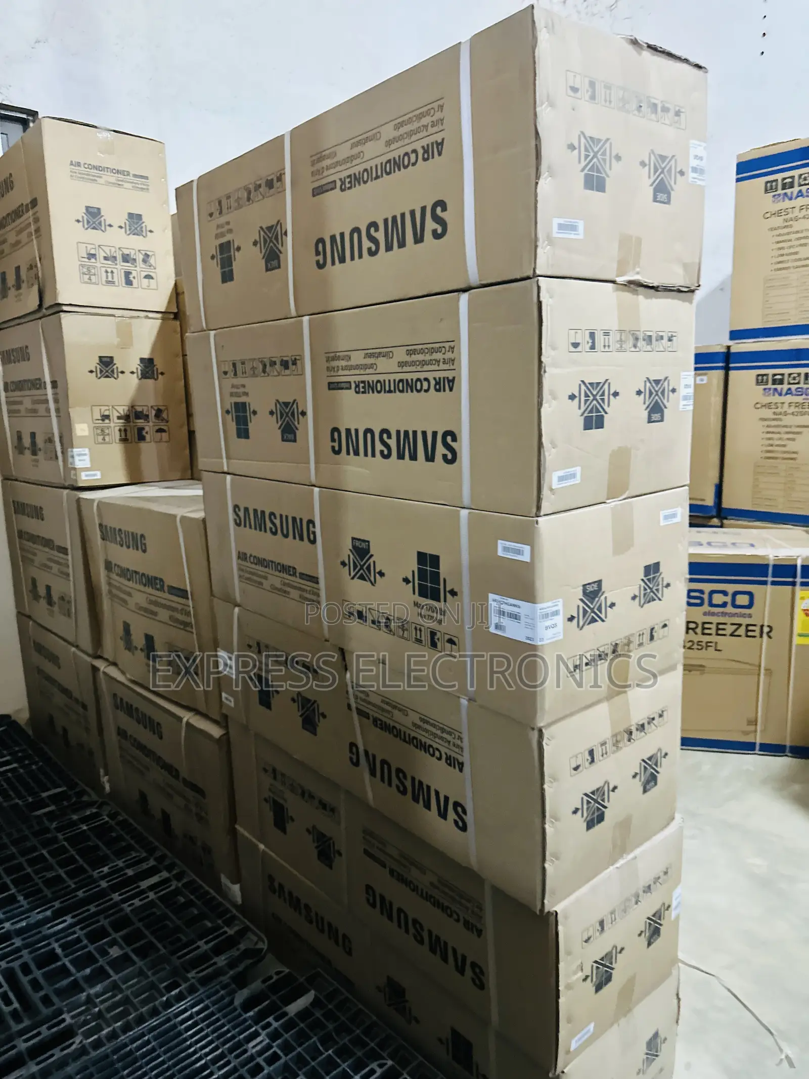 Hot  Deals on Samsung 1.5hp Split R410 Gas White