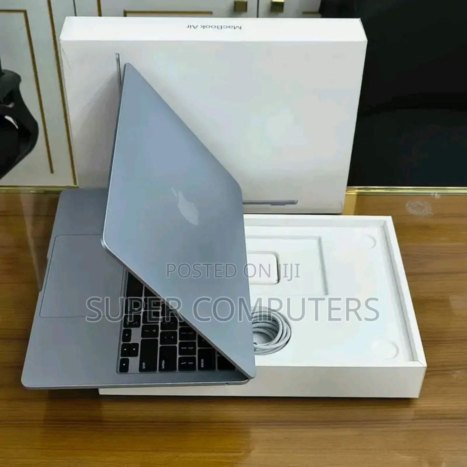 New Laptop Apple MacBook Pro M1 16GB Apple M1 SSHD (Hybrid) 512GB