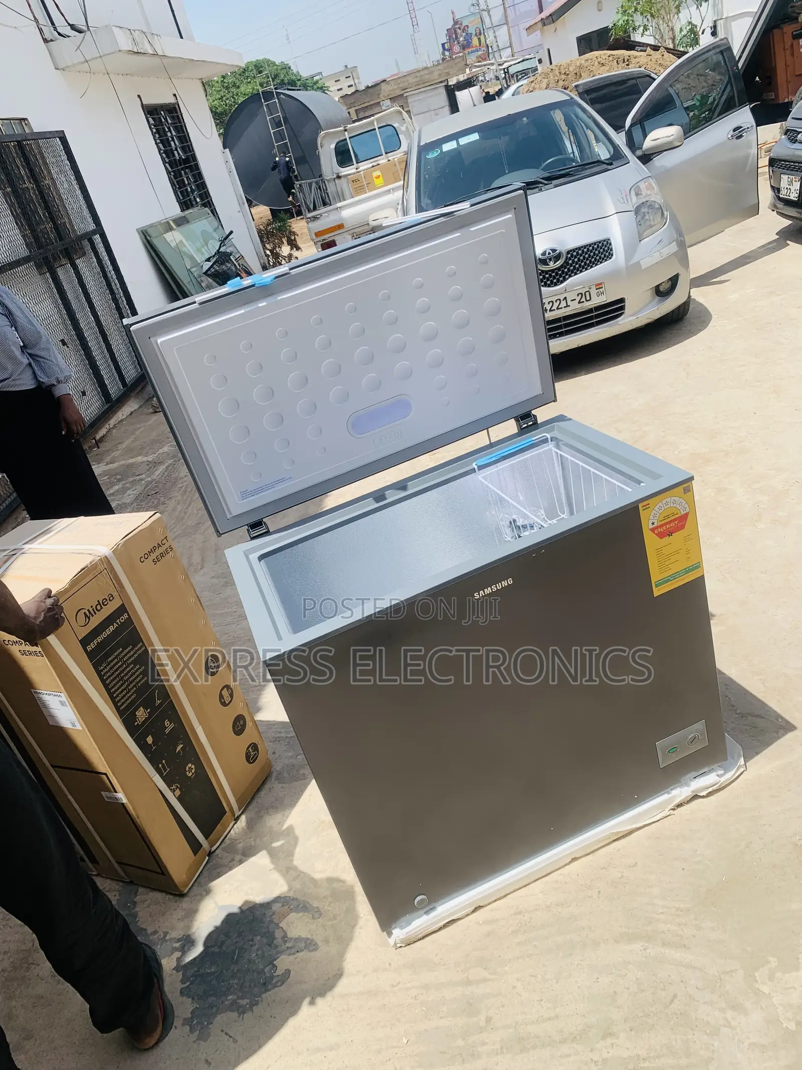 Shop From Us for Your Chest Freezer Single Door 19