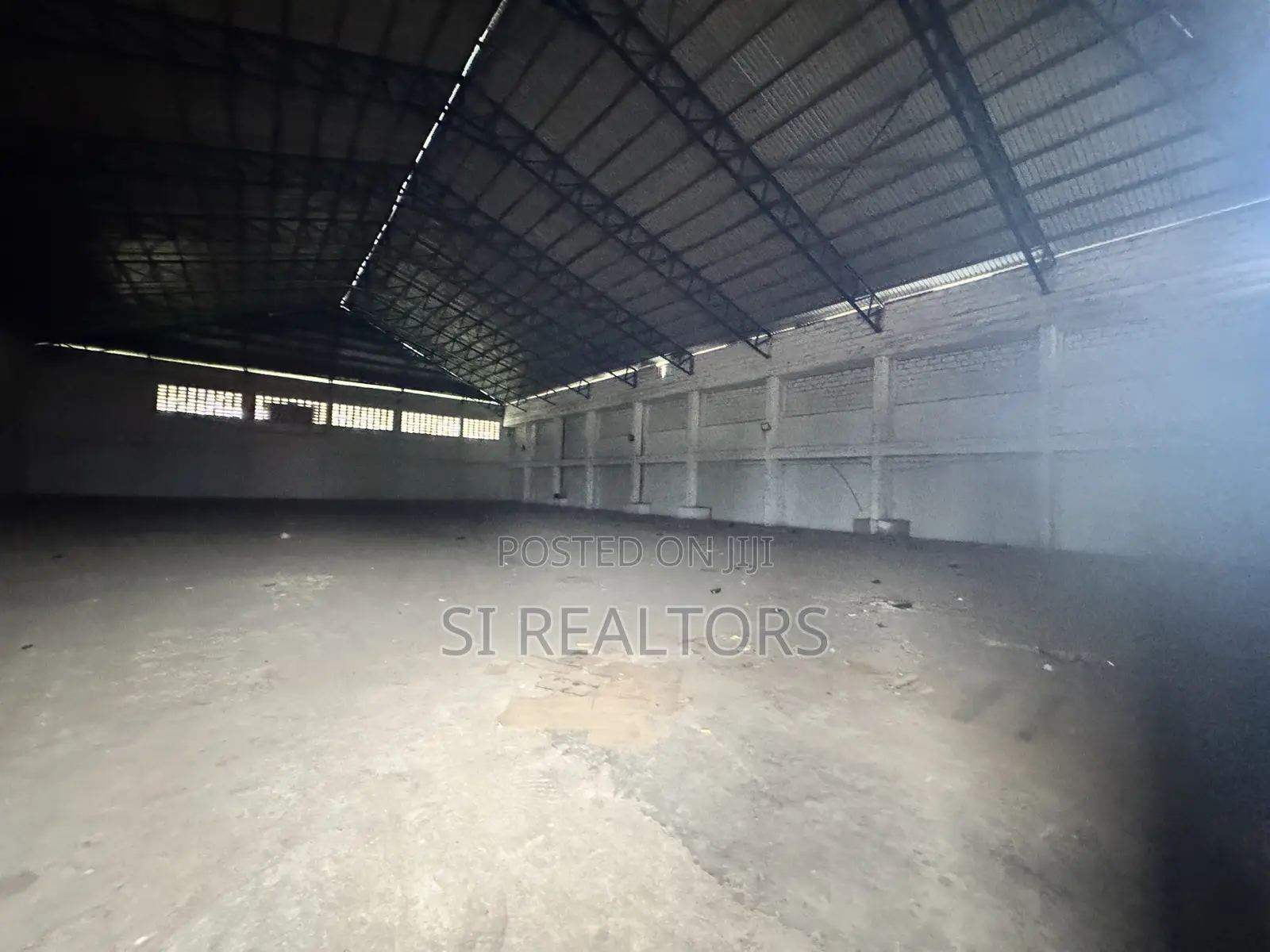 1,500sqm Warehouse in Spintex