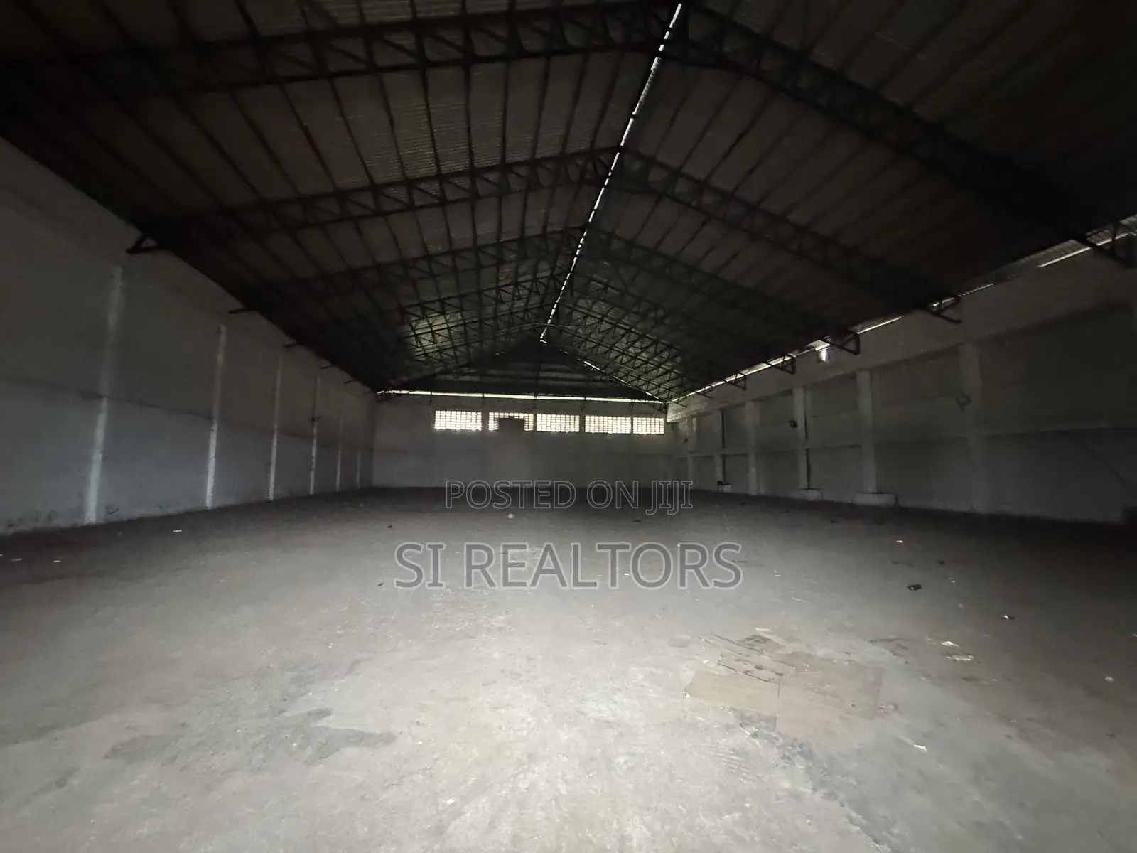 1,500sqm Warehouse in Spintex