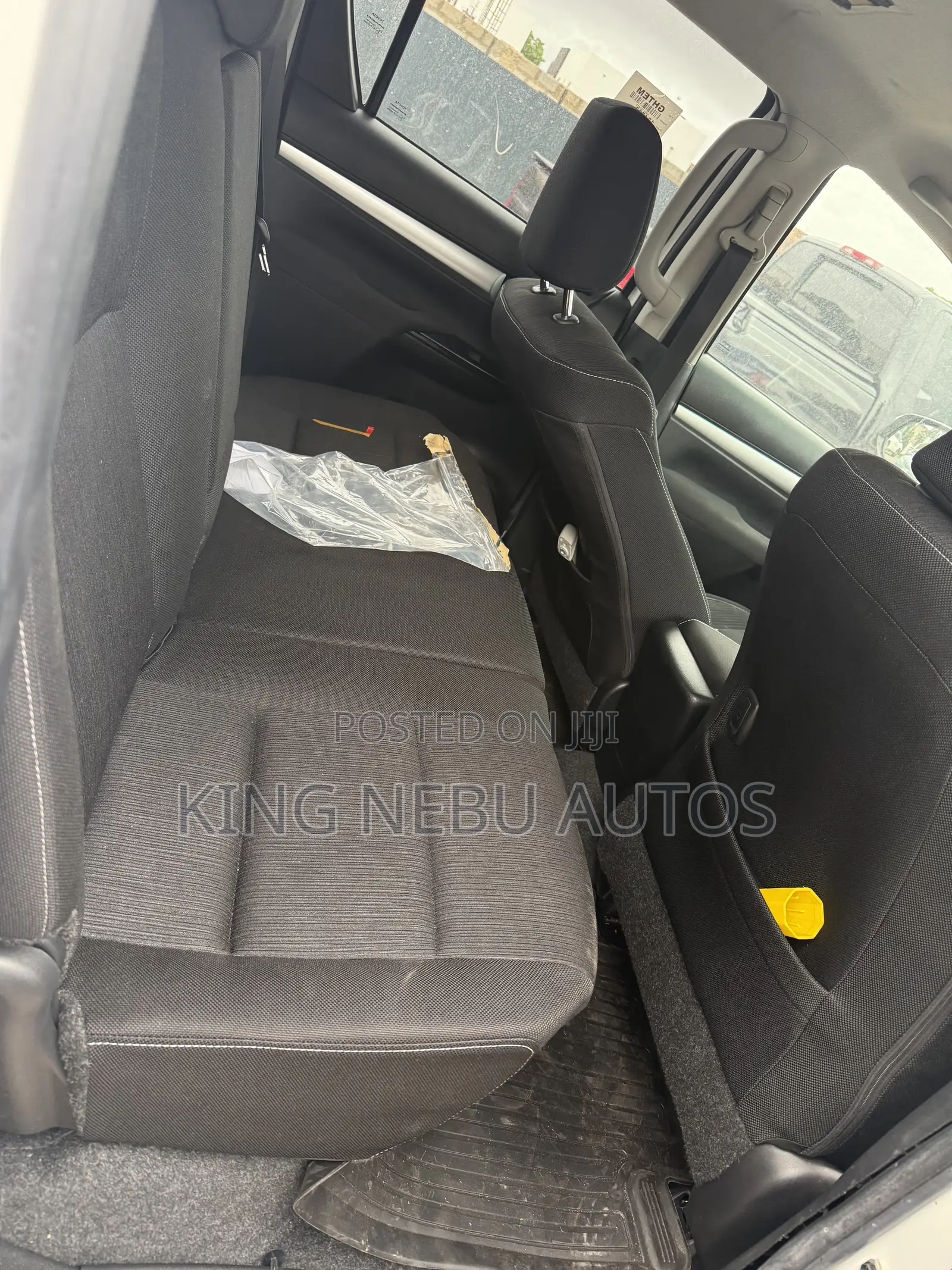 Toyota Hilux Rugged X 4x4 2019 White