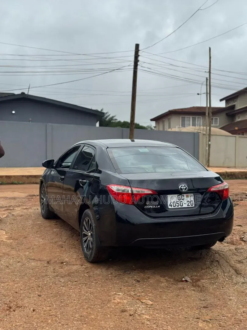 Toyota Corolla LE 4dr Sedan (1.8L 4cyl CVT) 2015 Black