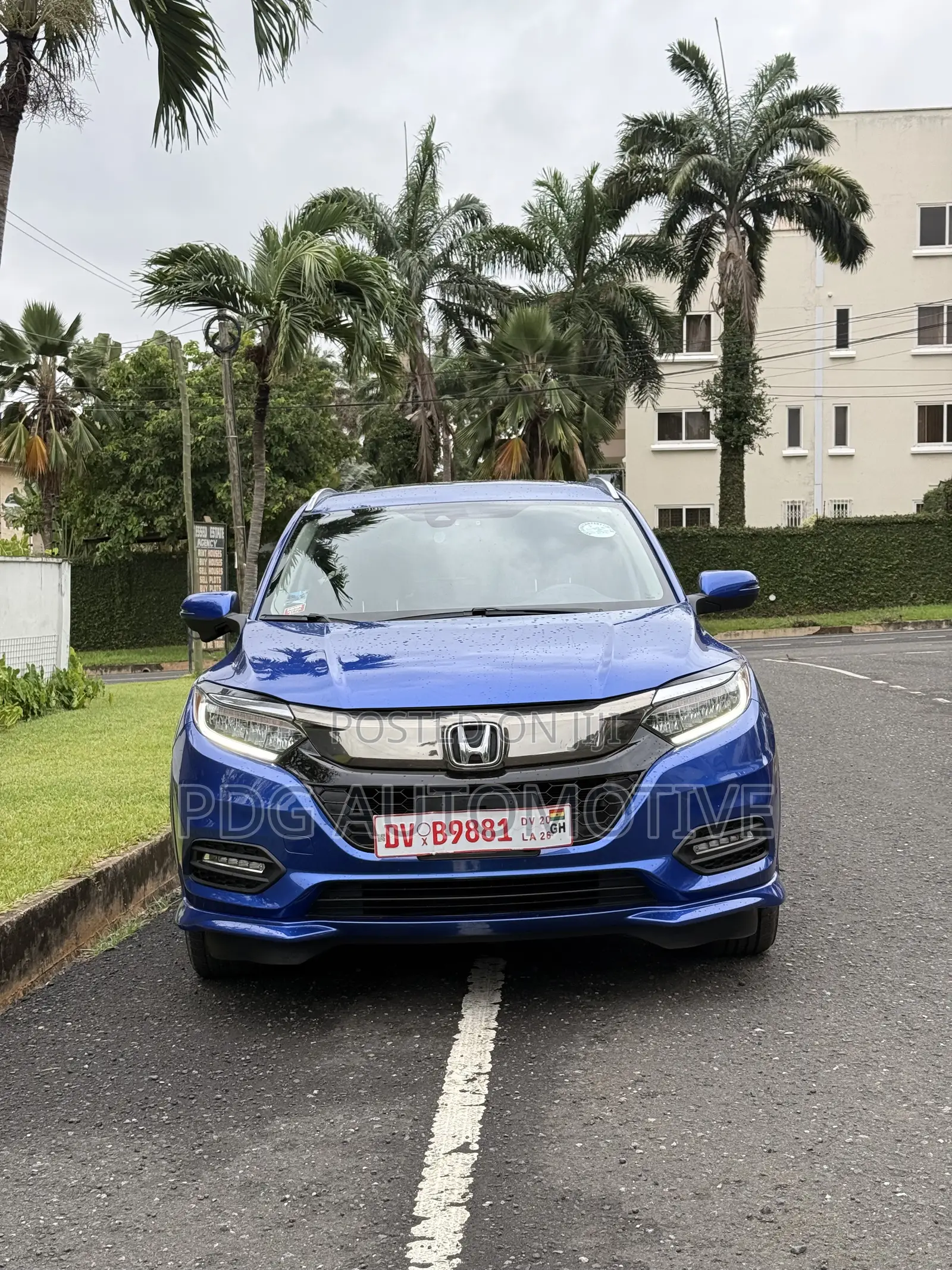 Honda HR-V Touring AWD 2019 Blue