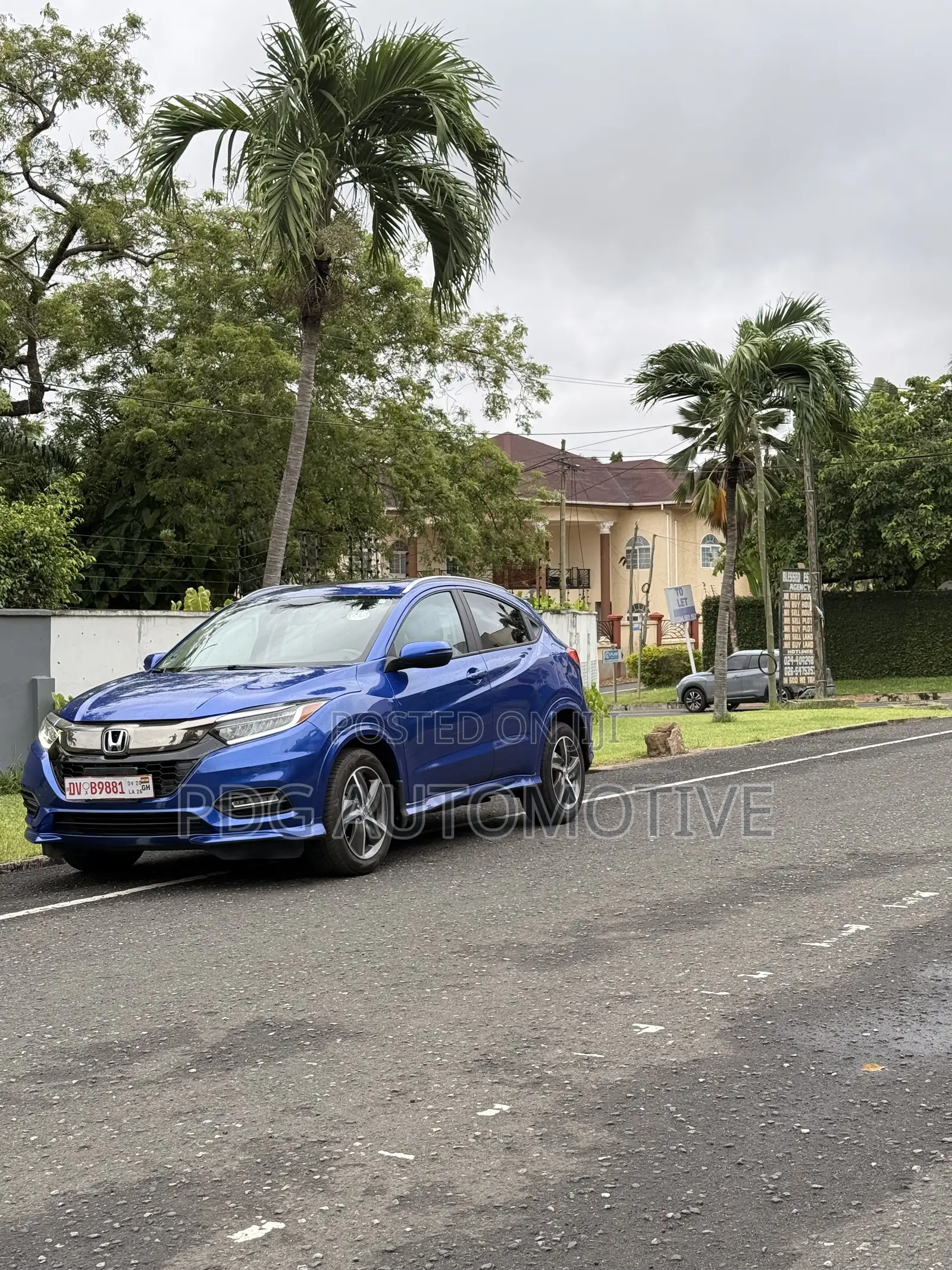 Honda HR-V Touring AWD 2019 Blue