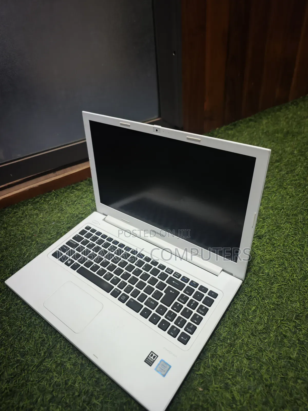 Laptop Medion Akoya S6421 8GB Intel Core i3 HDD+SSD 500GB