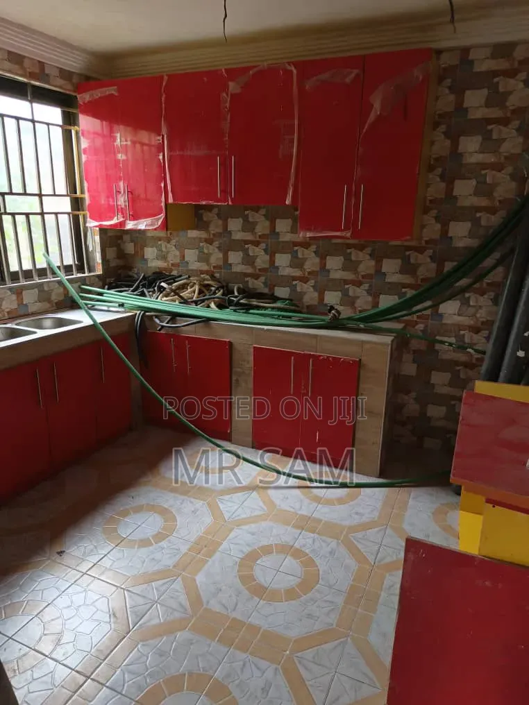 2bdrm House in Ayibwe Twon, West Hills Mall Area for sale