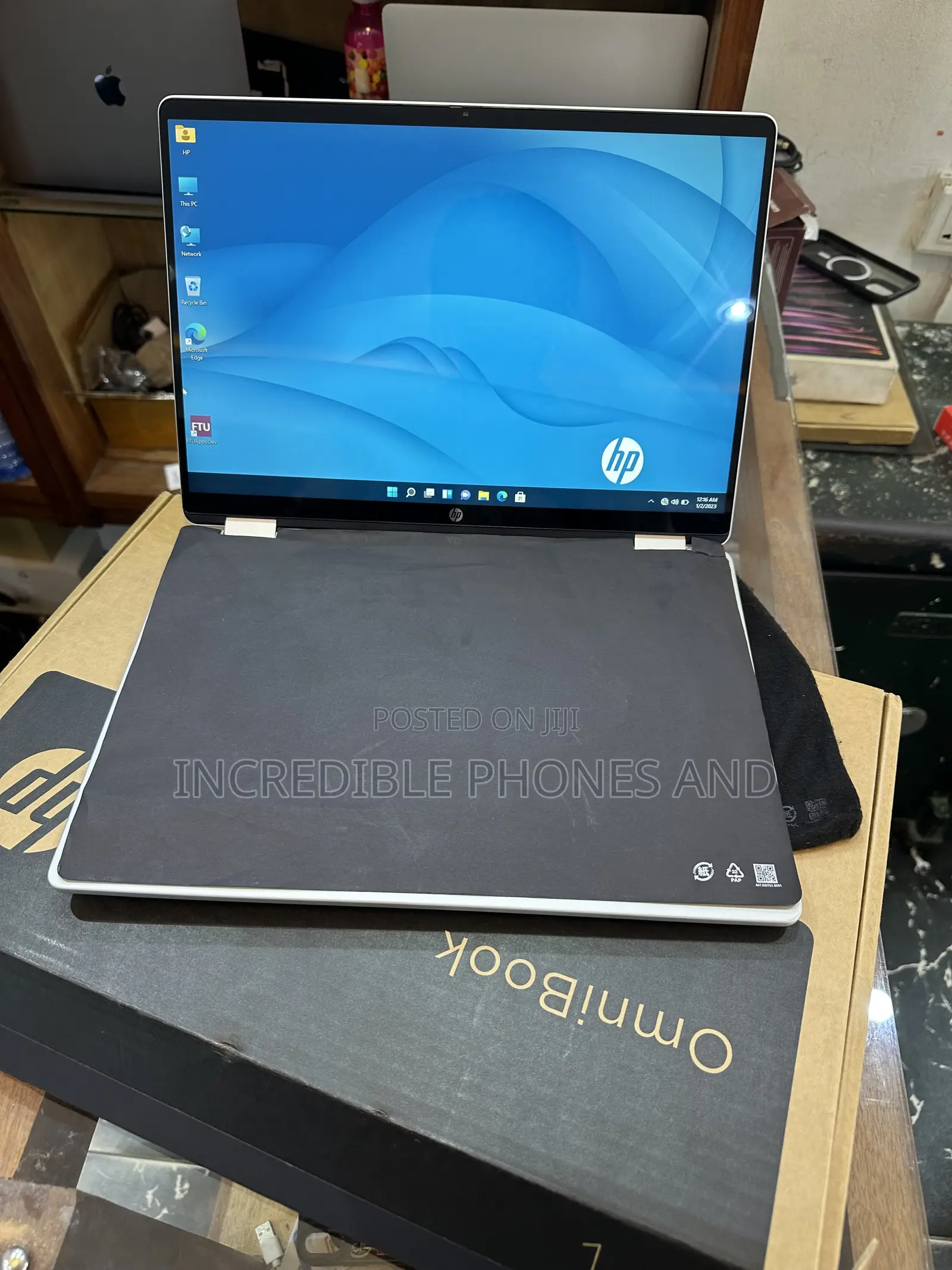 Laptop HP OmniBook 5 Flip 16GB Intel Core 7 SSD 512GB