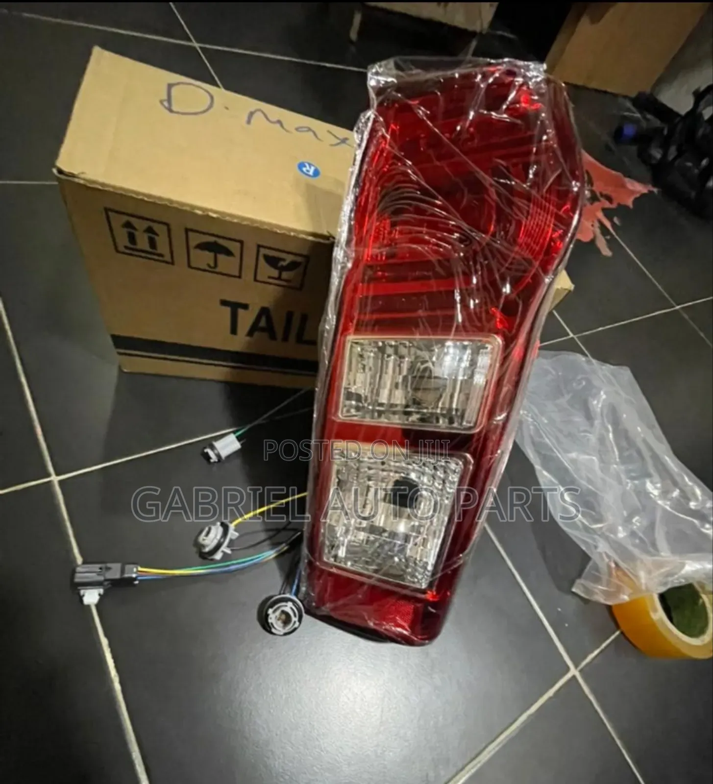 Isuzu Dmax 2014 Tail Light One Set