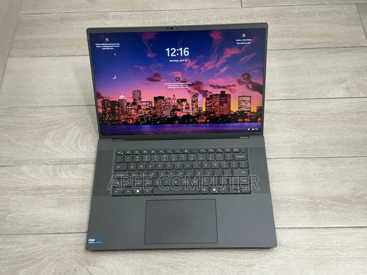 Laptop Dell Precision 5680 64GB Intel Core i9 SSD 2T