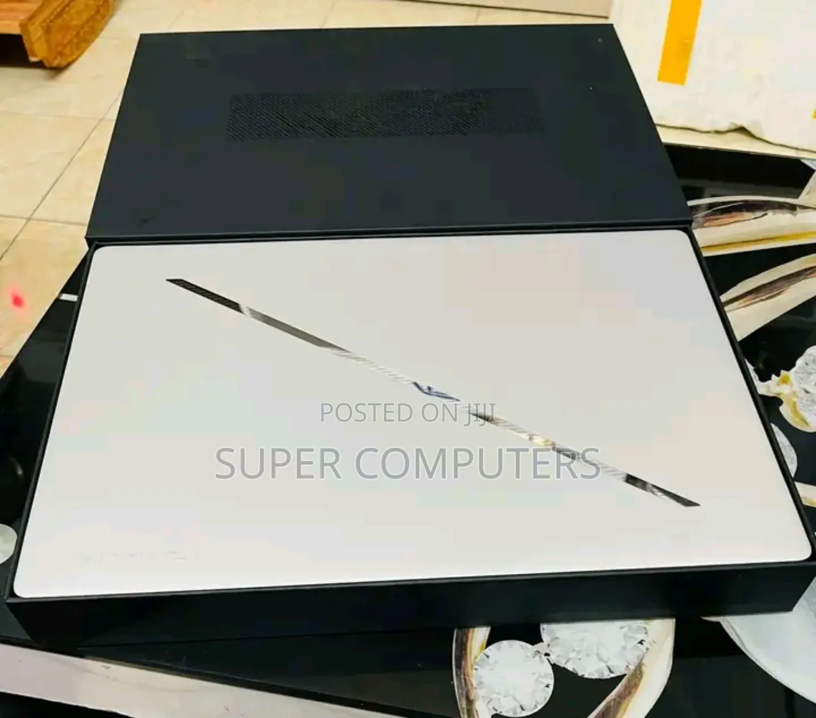 New Laptop Asus ROG Zephyrus G16 32GB AMD Ryzen 9 SSD 1T
