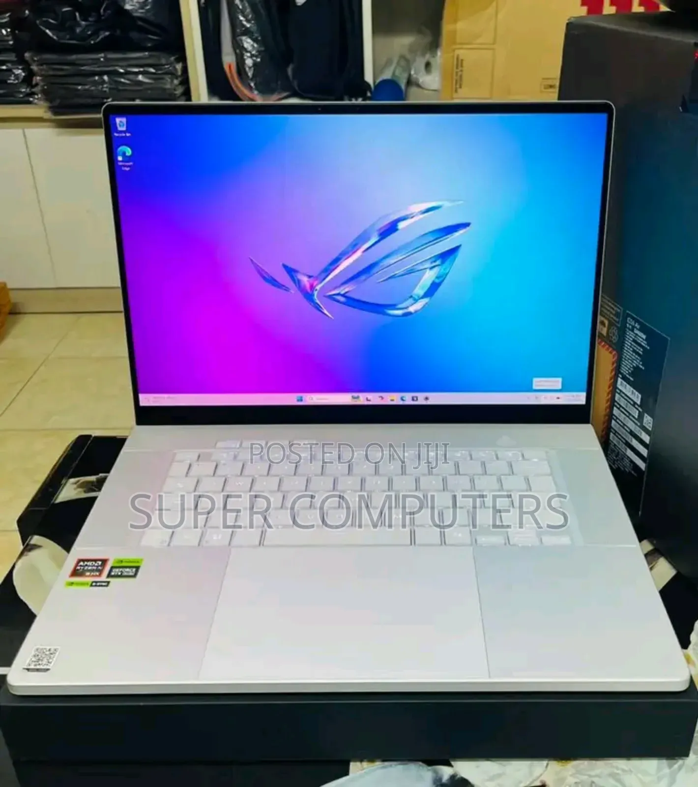 New Laptop Asus ROG Zephyrus G16 32GB AMD Ryzen 9 SSD 1T