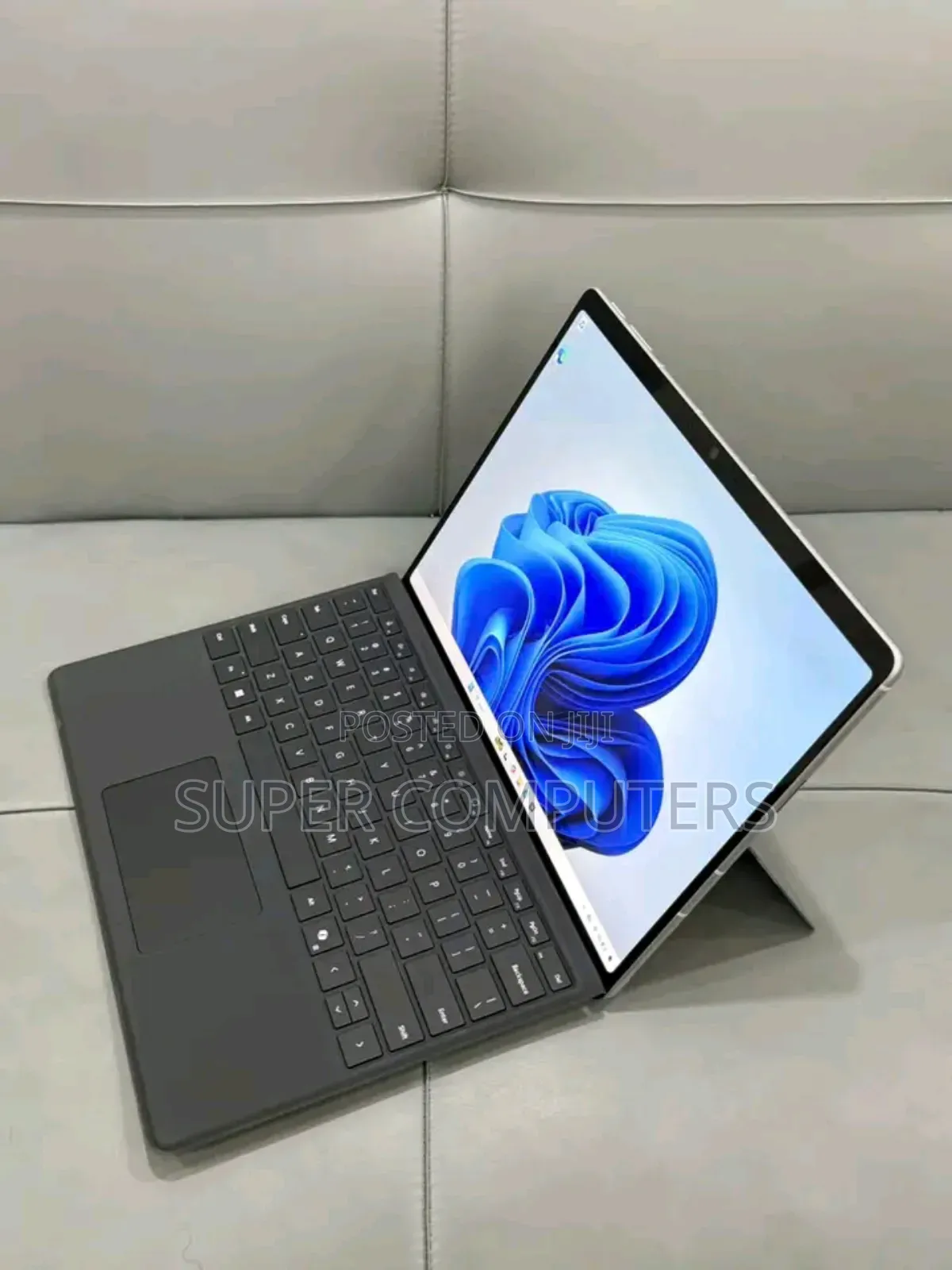 New Microsoft Surface Pro 11th Edition, a Copilot+ PC 16GB SSD 512GB