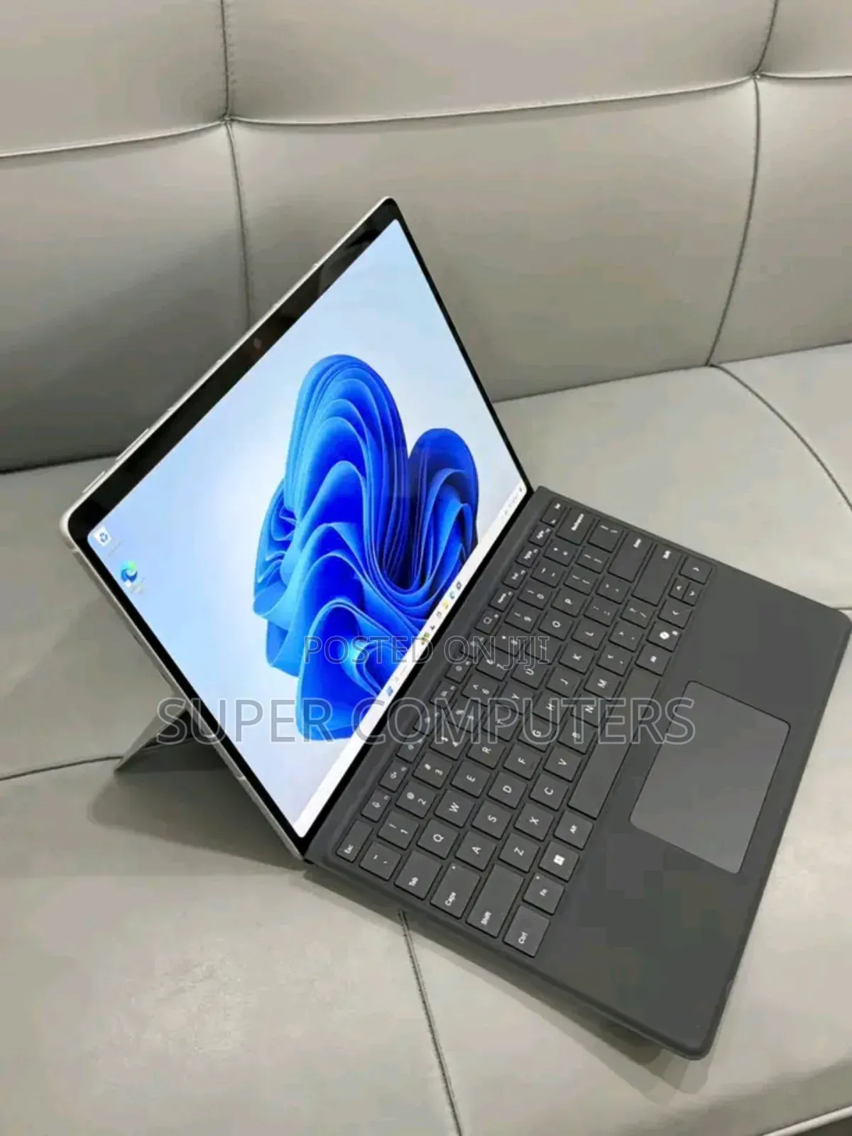 New Microsoft Surface Pro 11th Edition, a Copilot+ PC 16GB SSD 512GB