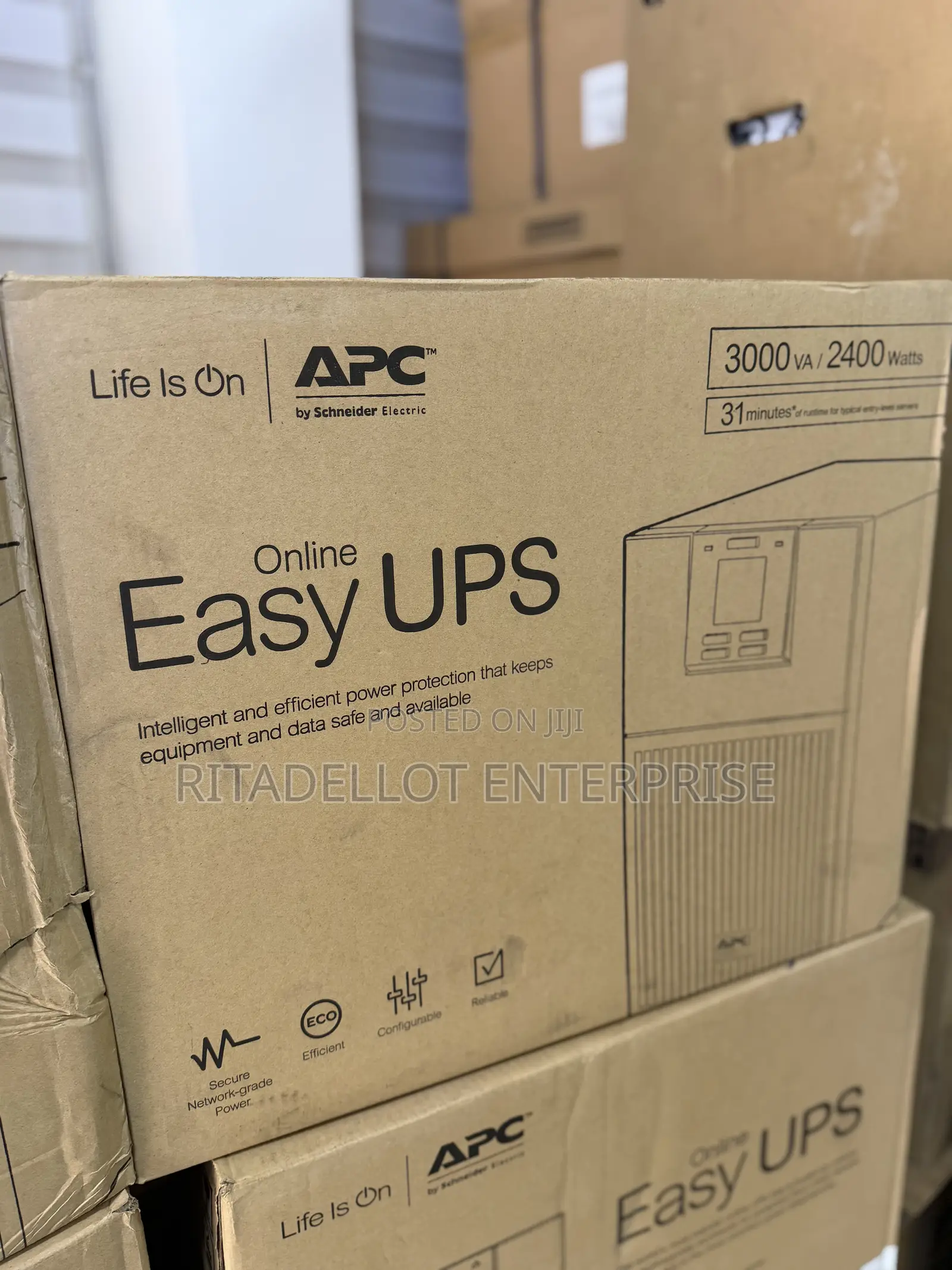 Apc Easy Ups SMV 3000va With Universal Outlet 230v